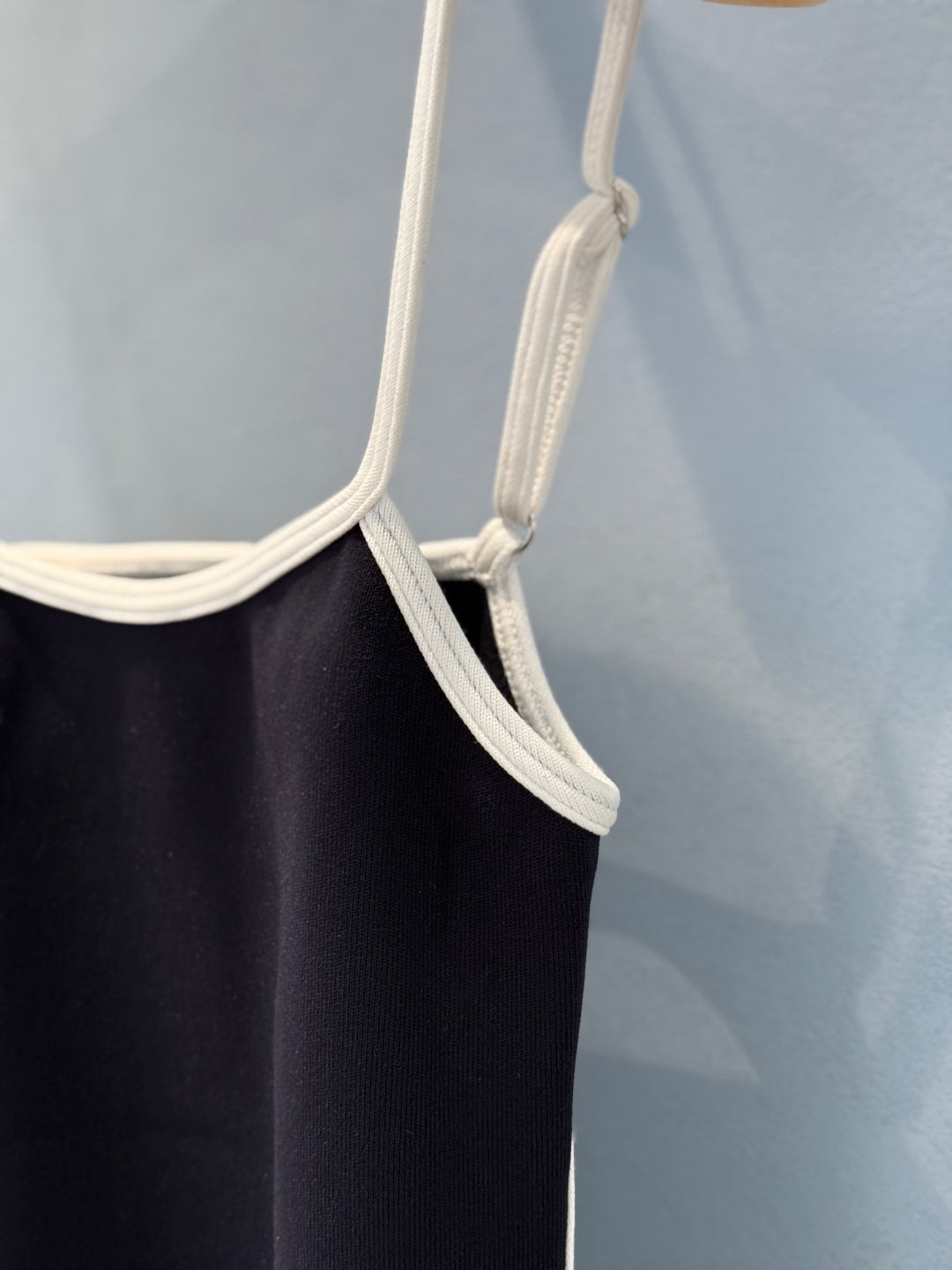 25 new summer contrast color one-piece swimsuit
