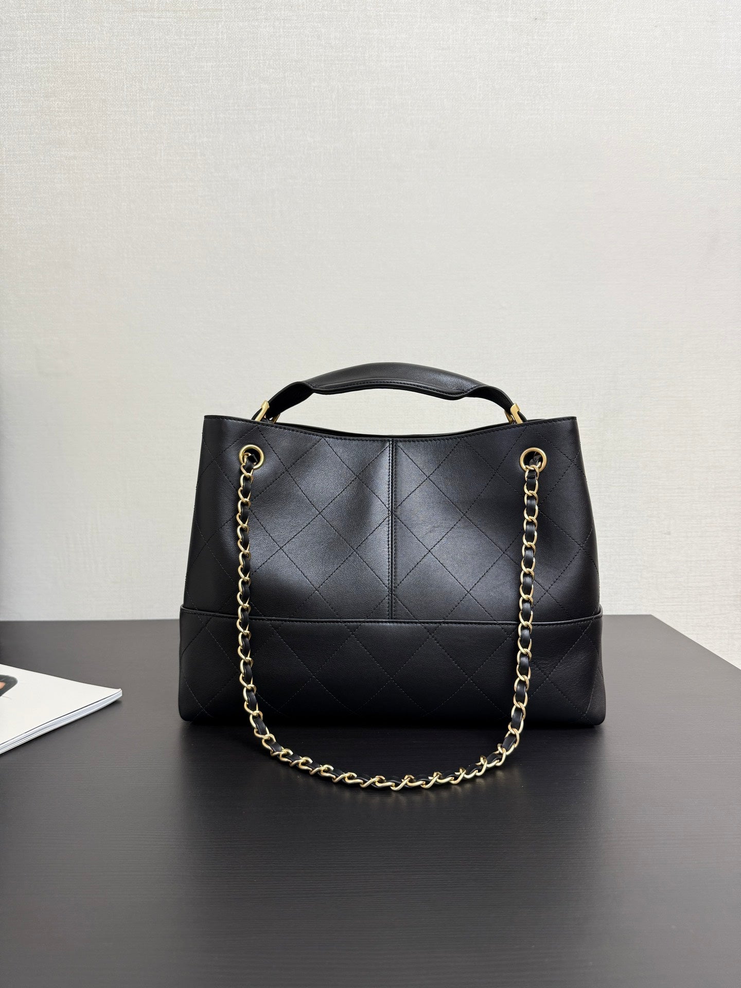 25A Small Tote Bag 36cm Black Calfskin