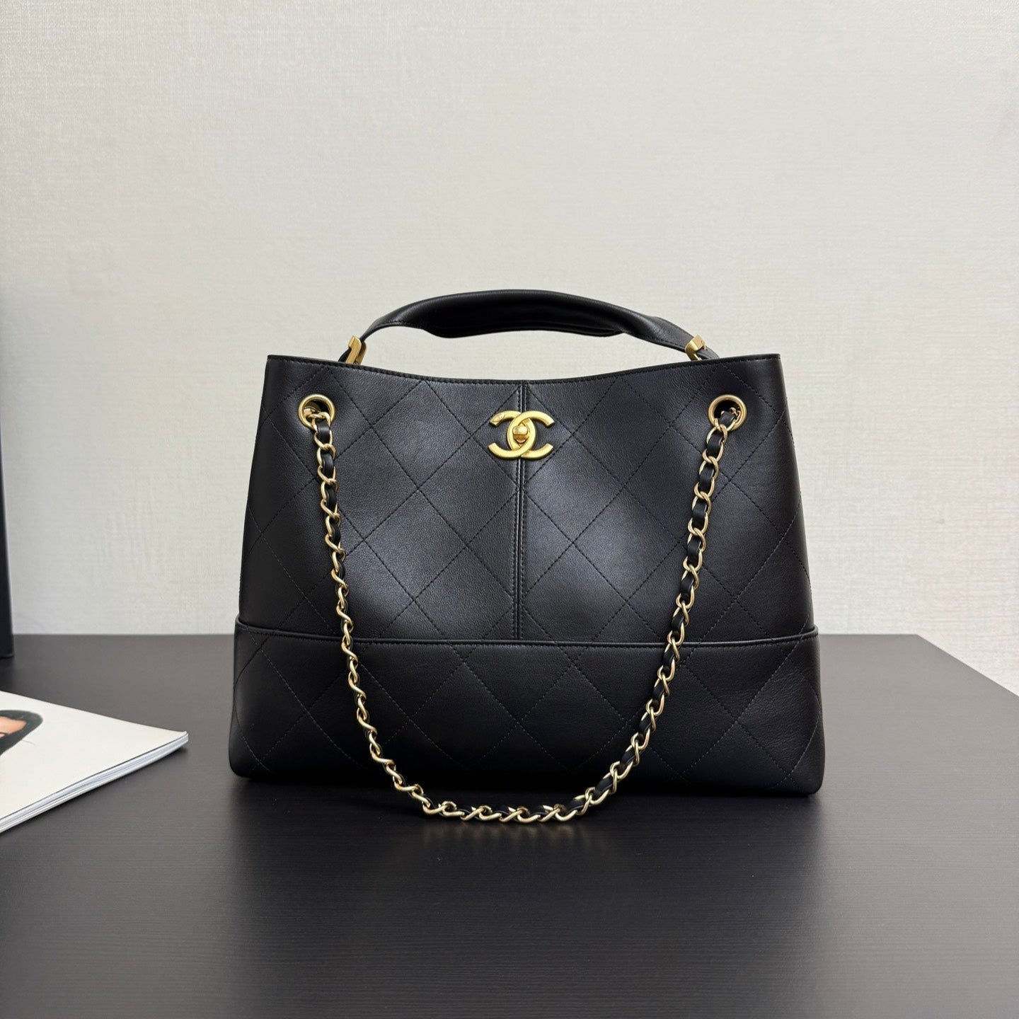 25A Small Tote Bag 36cm Black Calfskin
