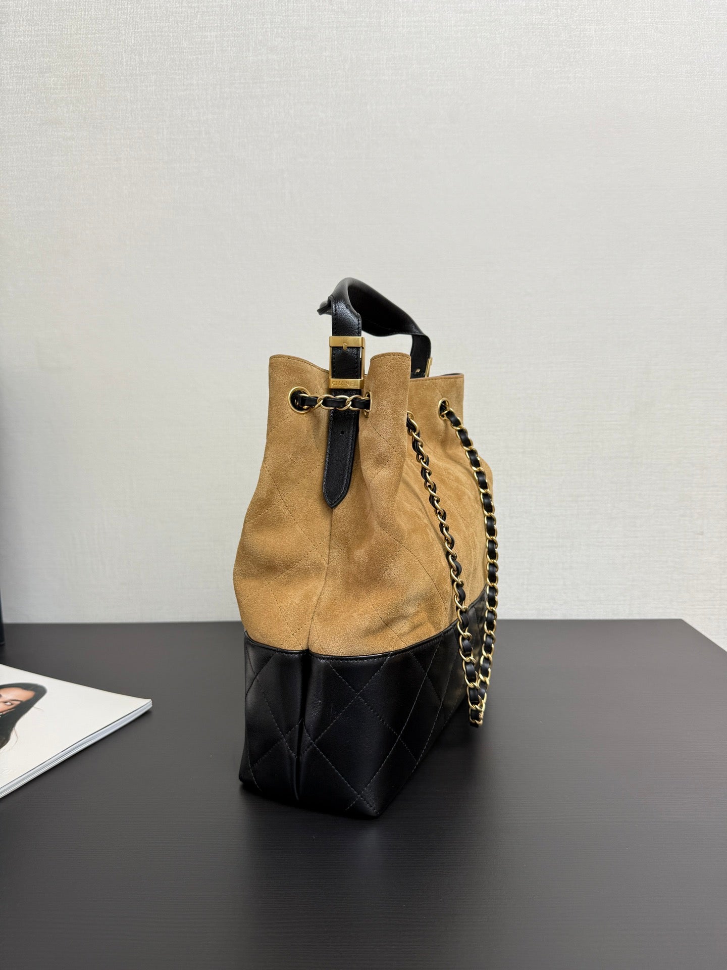 25A Tote 28cm Brown Suede Black Calfskin