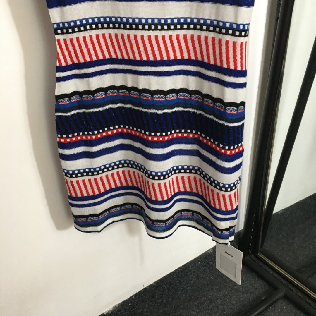25 Summer New Contrast Striped Hip Slim Fit Knitted Short Sleeve Dress