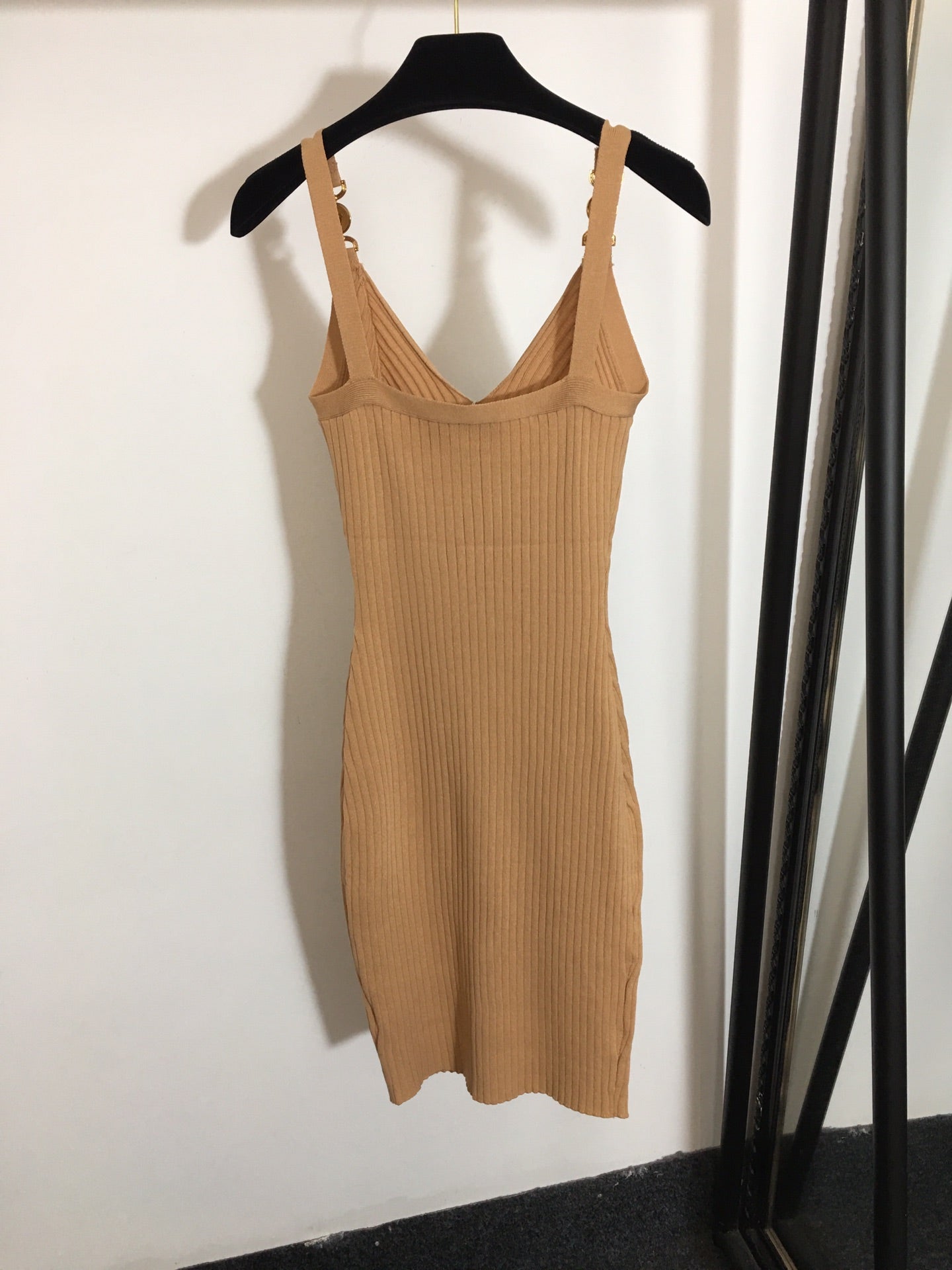 25 Summer New Metal Button Slim Fit Elastic Knit Suspender Dress