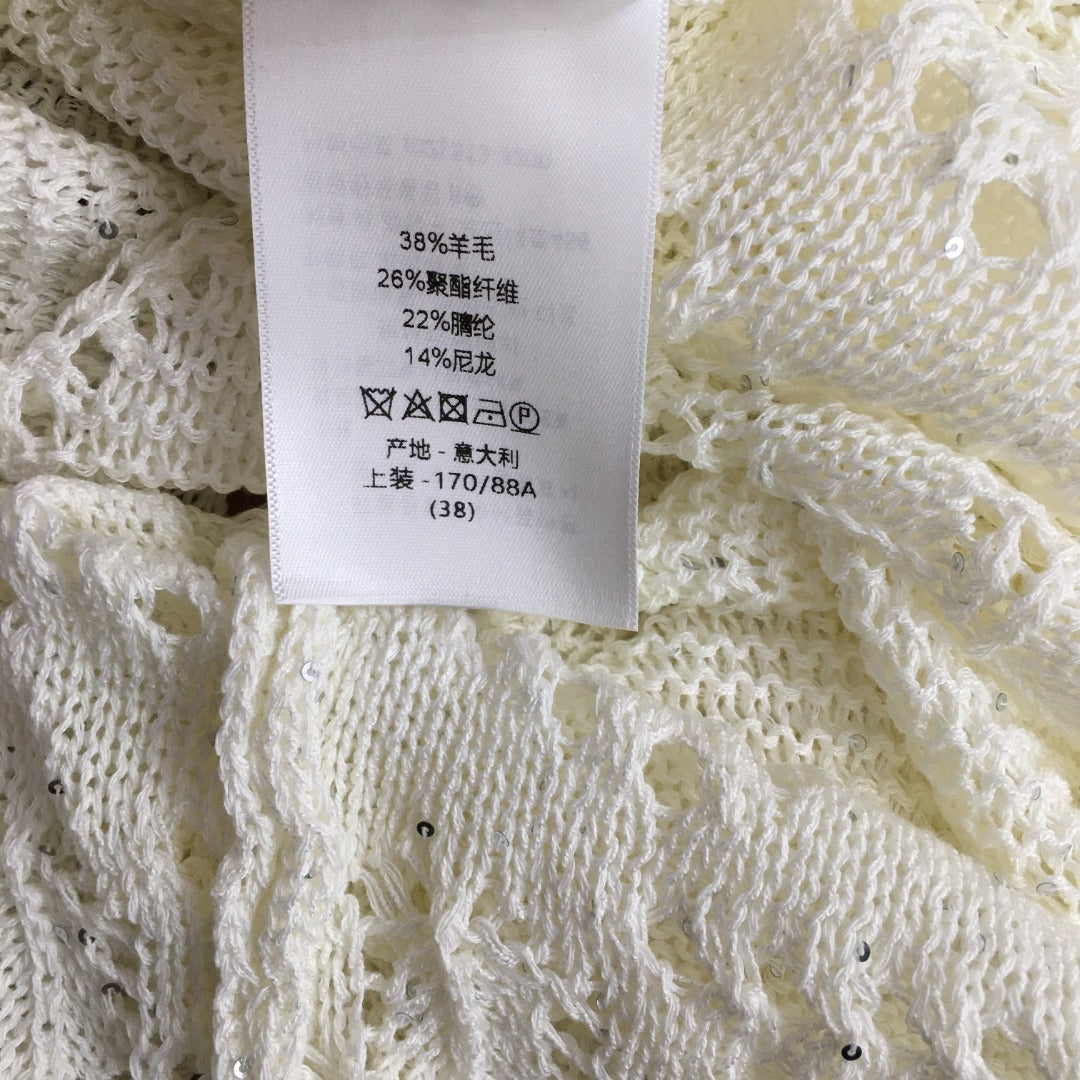25 Summer new hollow V-neck short-sleeved sweater