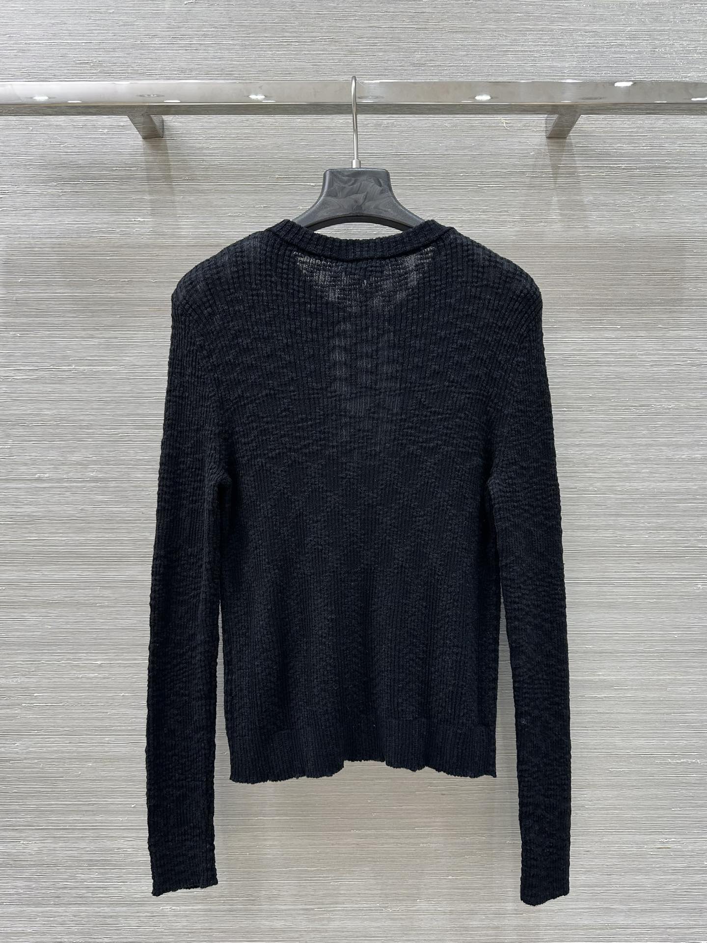 25ss Round neck knitted long sleeved top