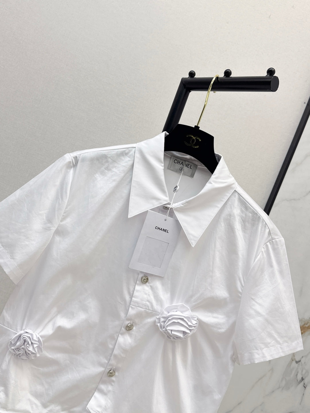 25 Spring and Summer Latest Three-Dimensional Flower Short-Sleeved Shirt