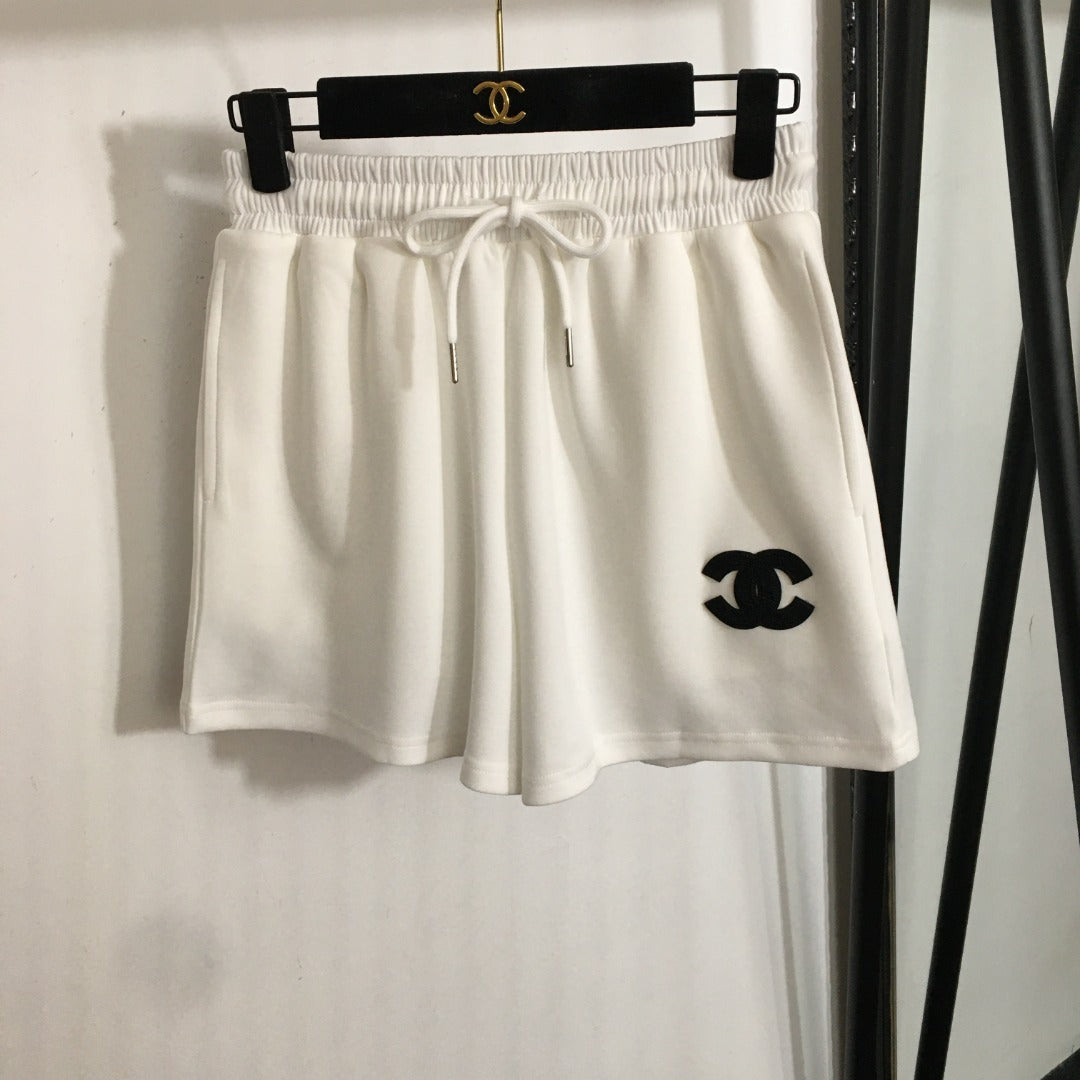 25 Summer new logo embroidered vest top + casual shorts set