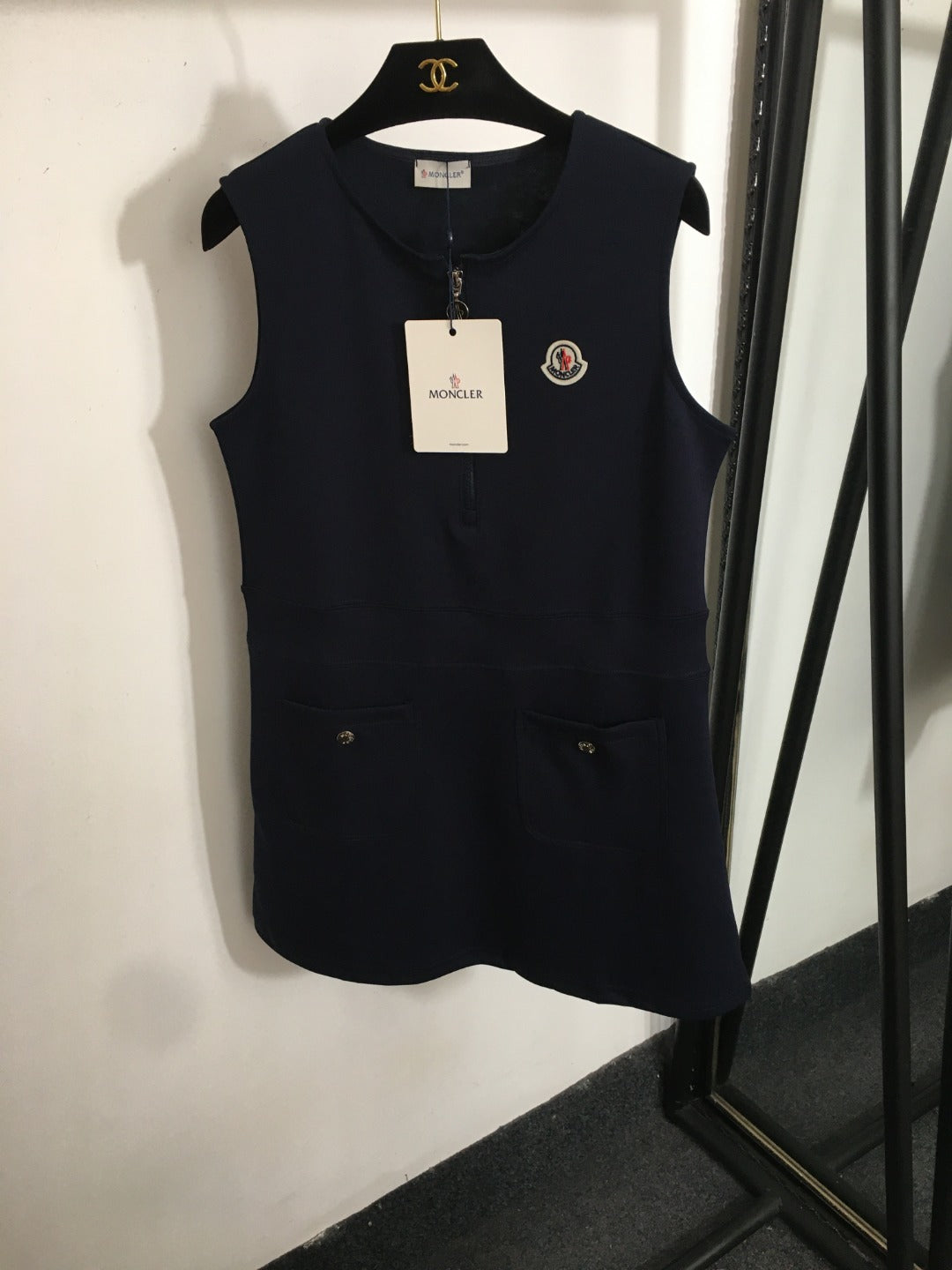 25 Summer New Embroidered Badge Zipper Dress