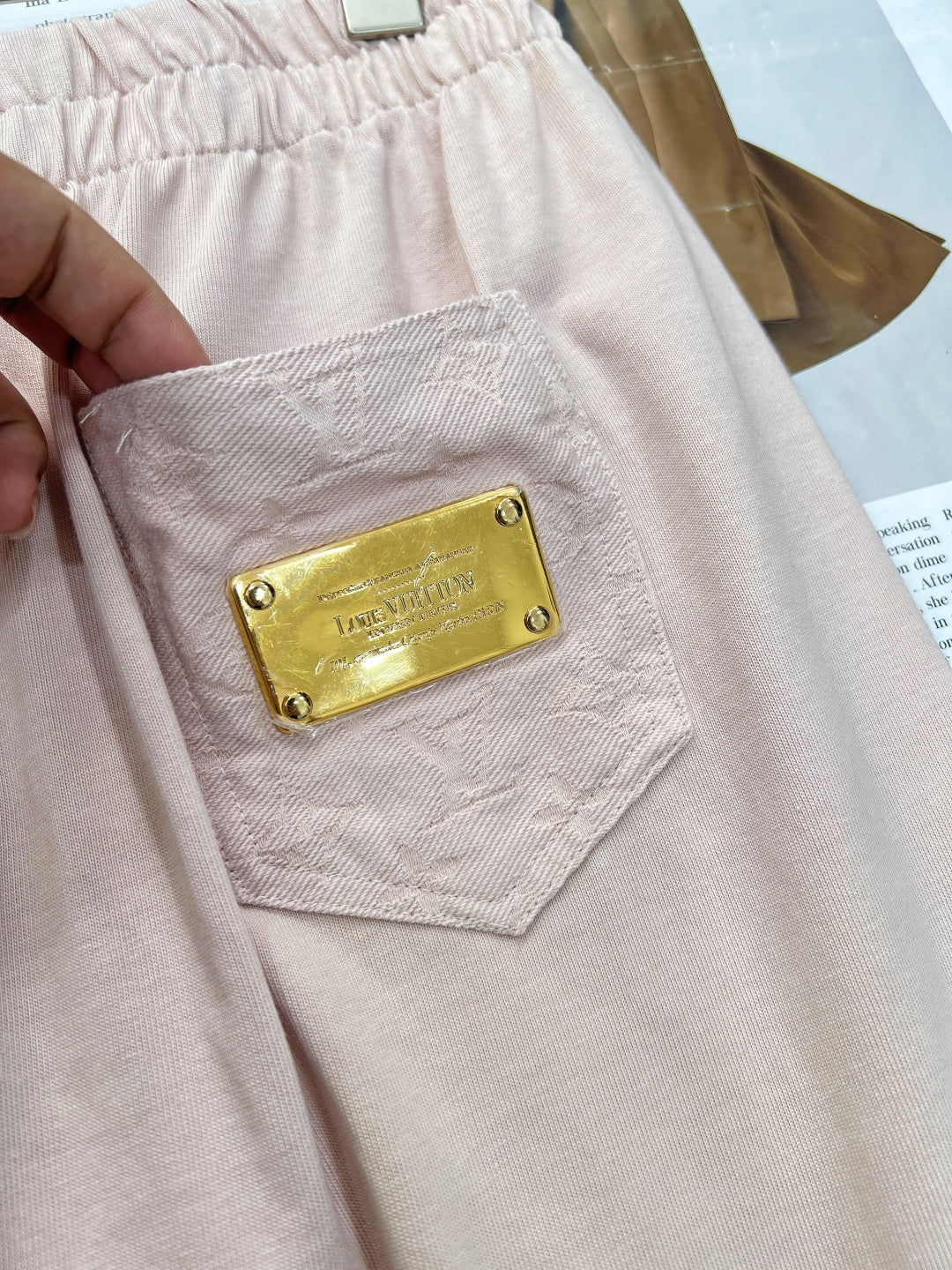 2025 new short pocket metal short-sleeved T-shirt with the same midi skirt