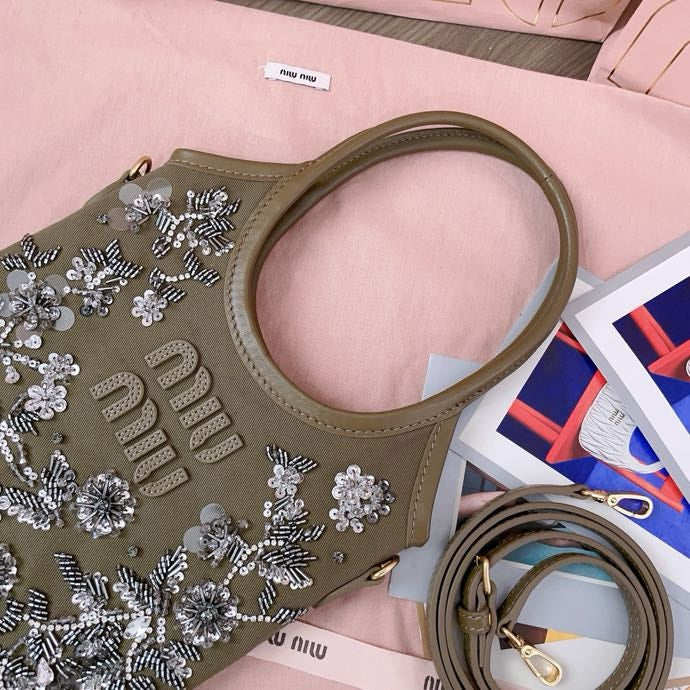 25ss New nail bead embroidery ivy bag