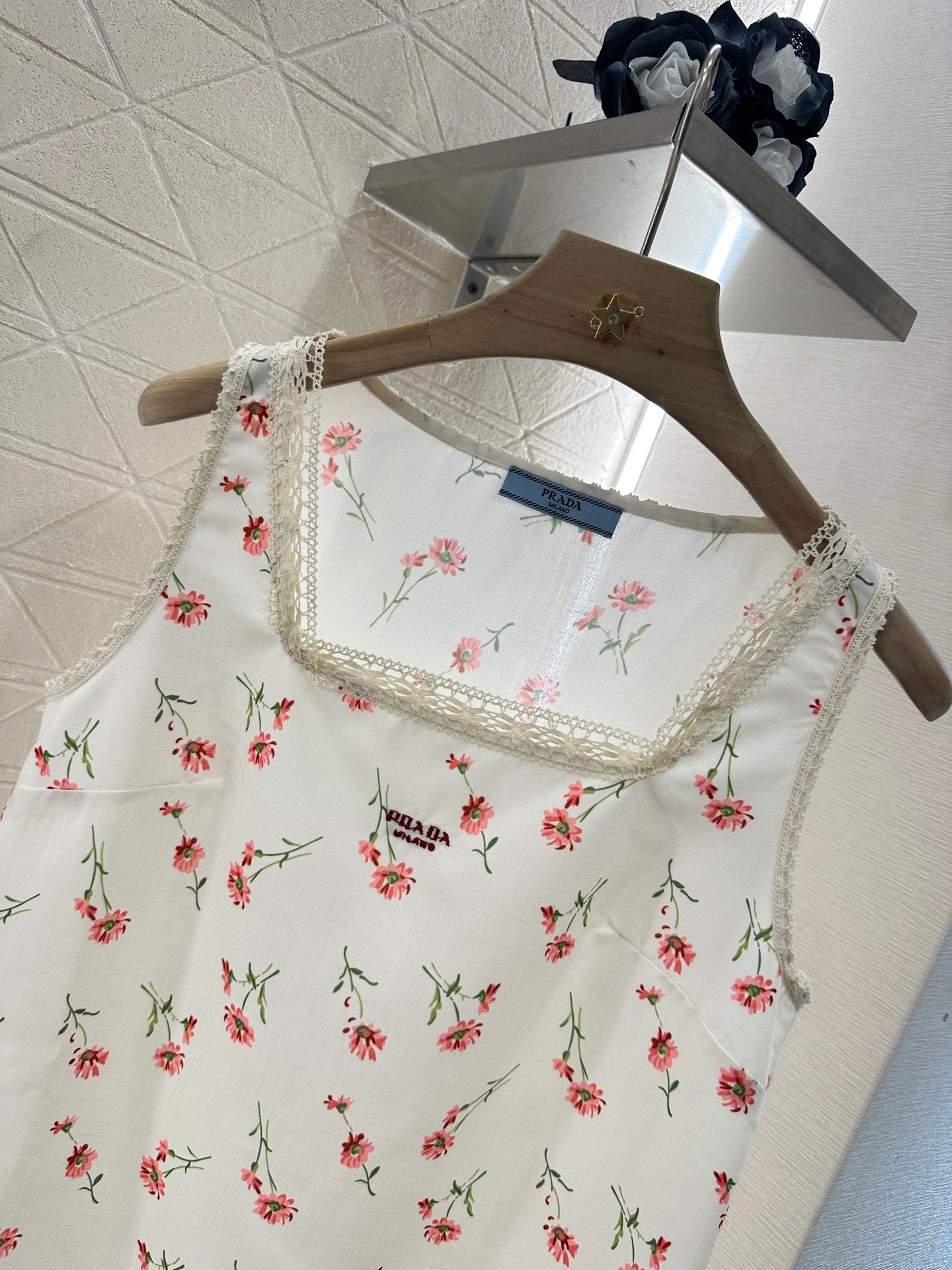 2025 Summer New Floral Vest Shorts Set