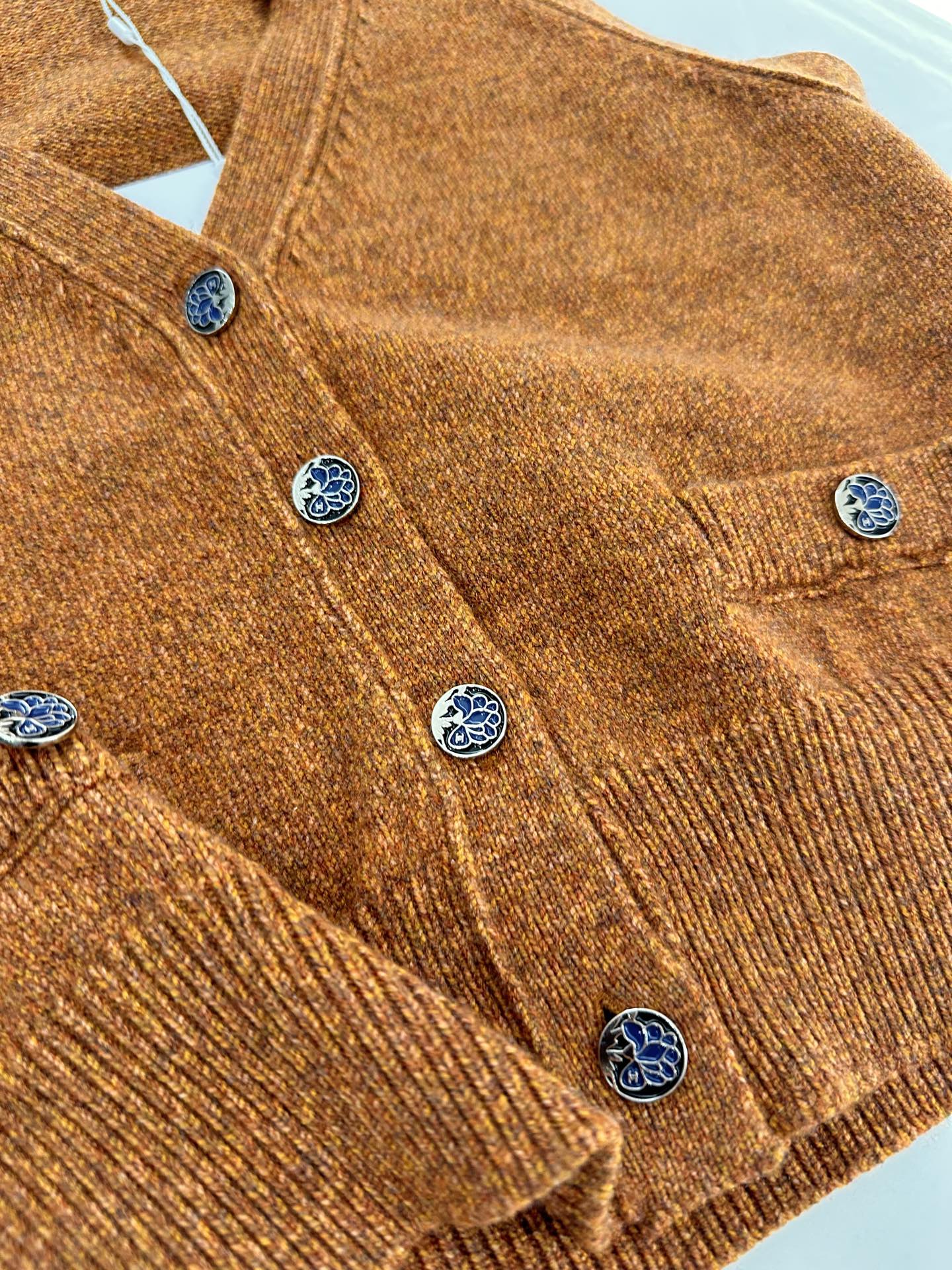 2025 new style new buckle knitted vest