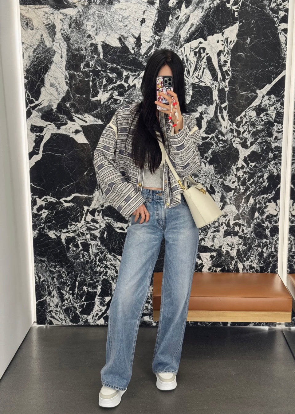 25 Early Autumn New Embroidered Jacket
