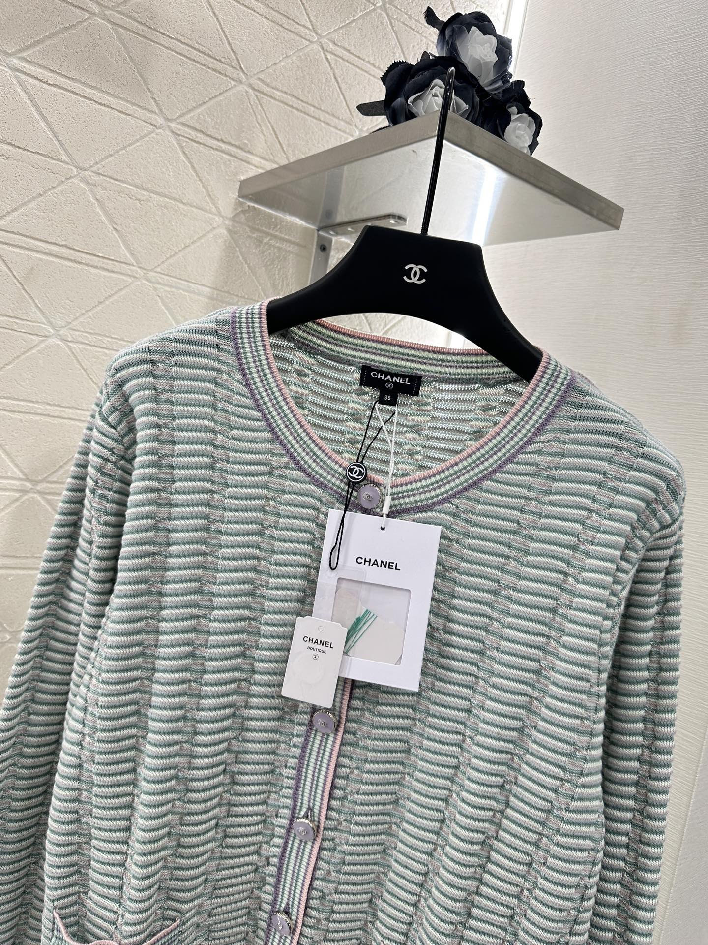 2025 Autumn New Striped knitted cardigan