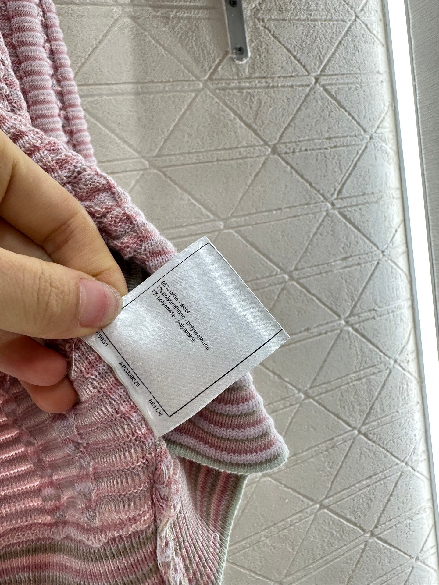 2025 Autumn New Striped knitted cardigan