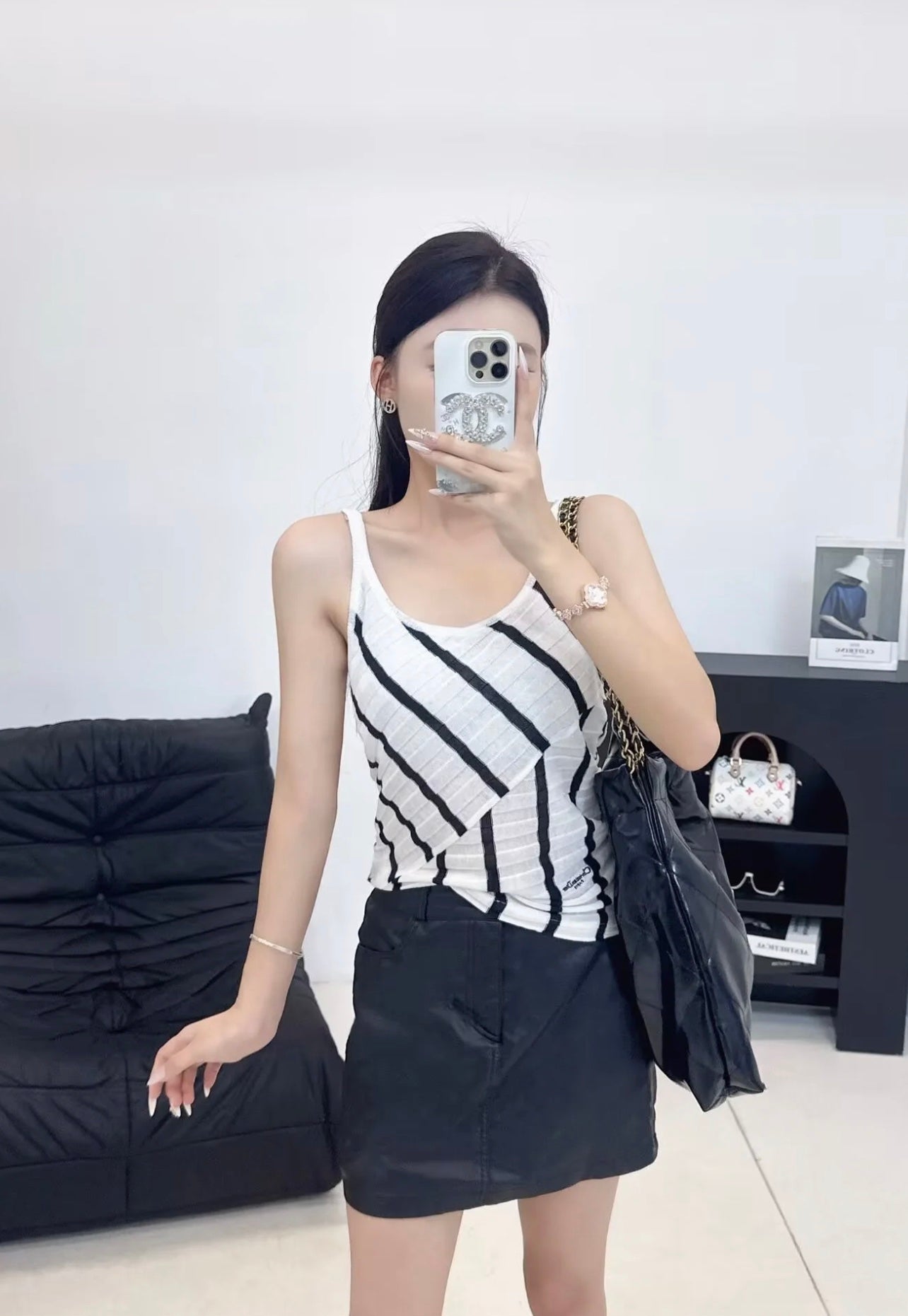 25 Early Autumn New Fake Two-piece Spliced Diagonal Striped Vest