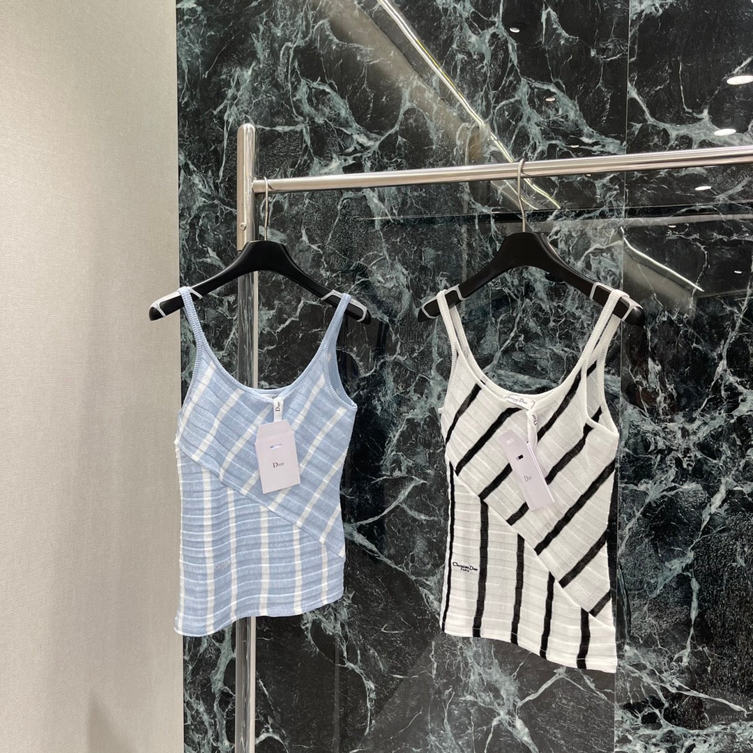 25 Early Autumn New Fake Two-piece Spliced Diagonal Striped Vest