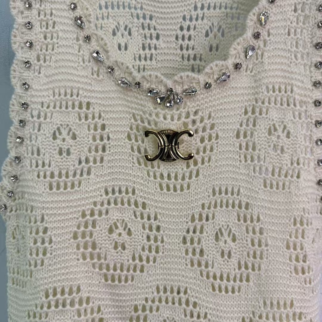 New hollow knitted dress