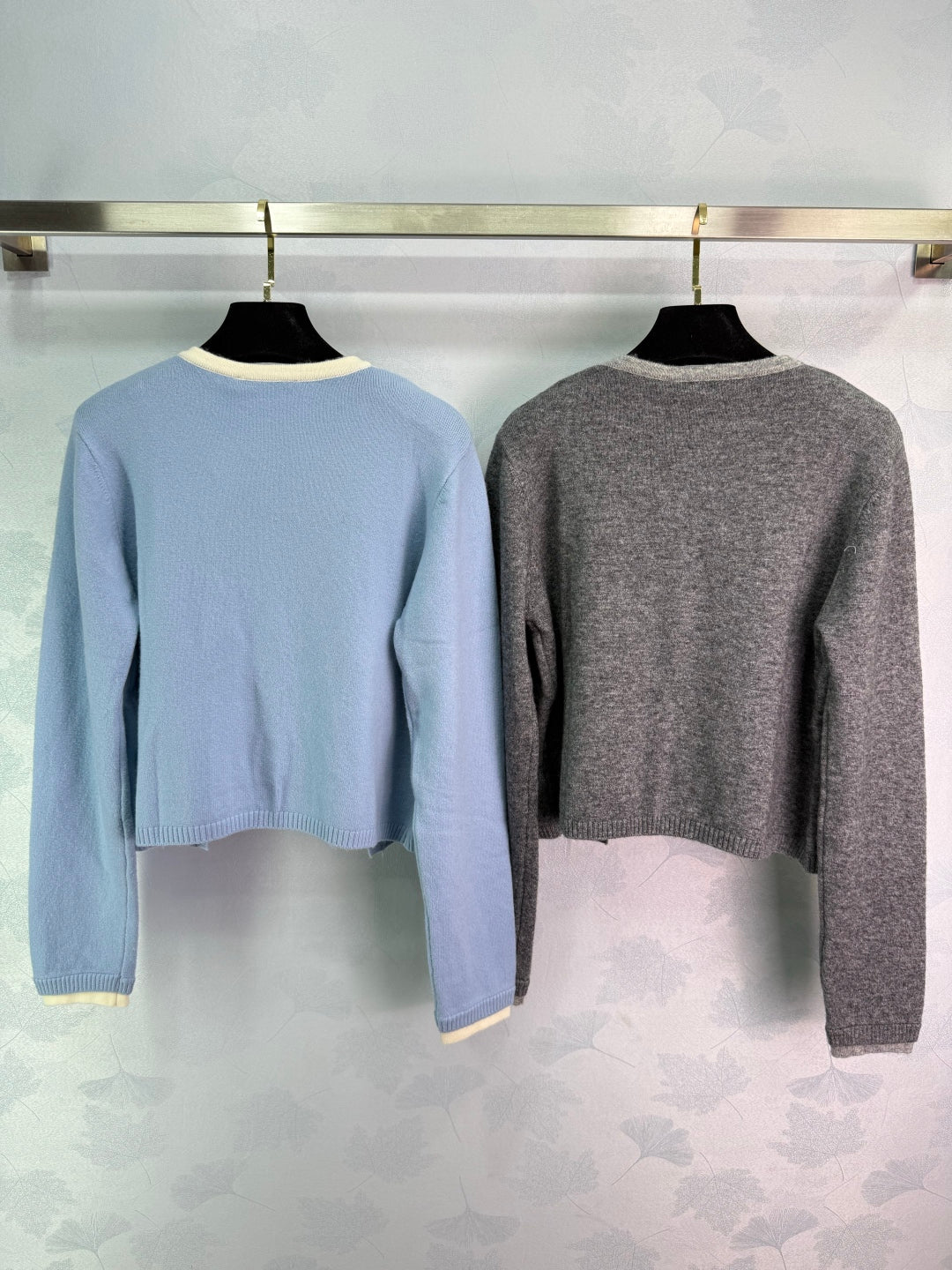 2025 Early Autumn New Round Neck Contrast Color Knitted Cardigan