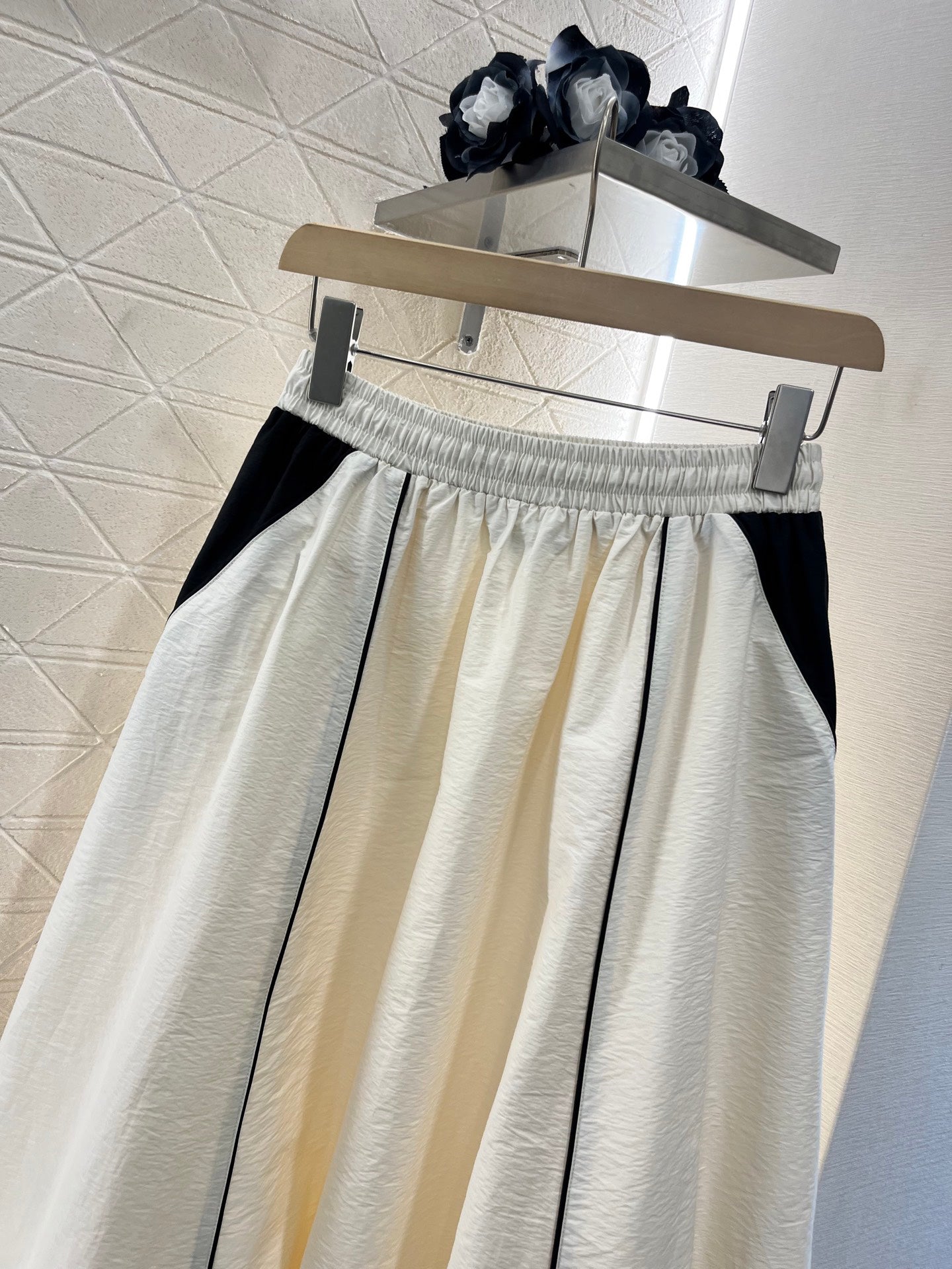 25Colorblocked Workwear Half Skirt