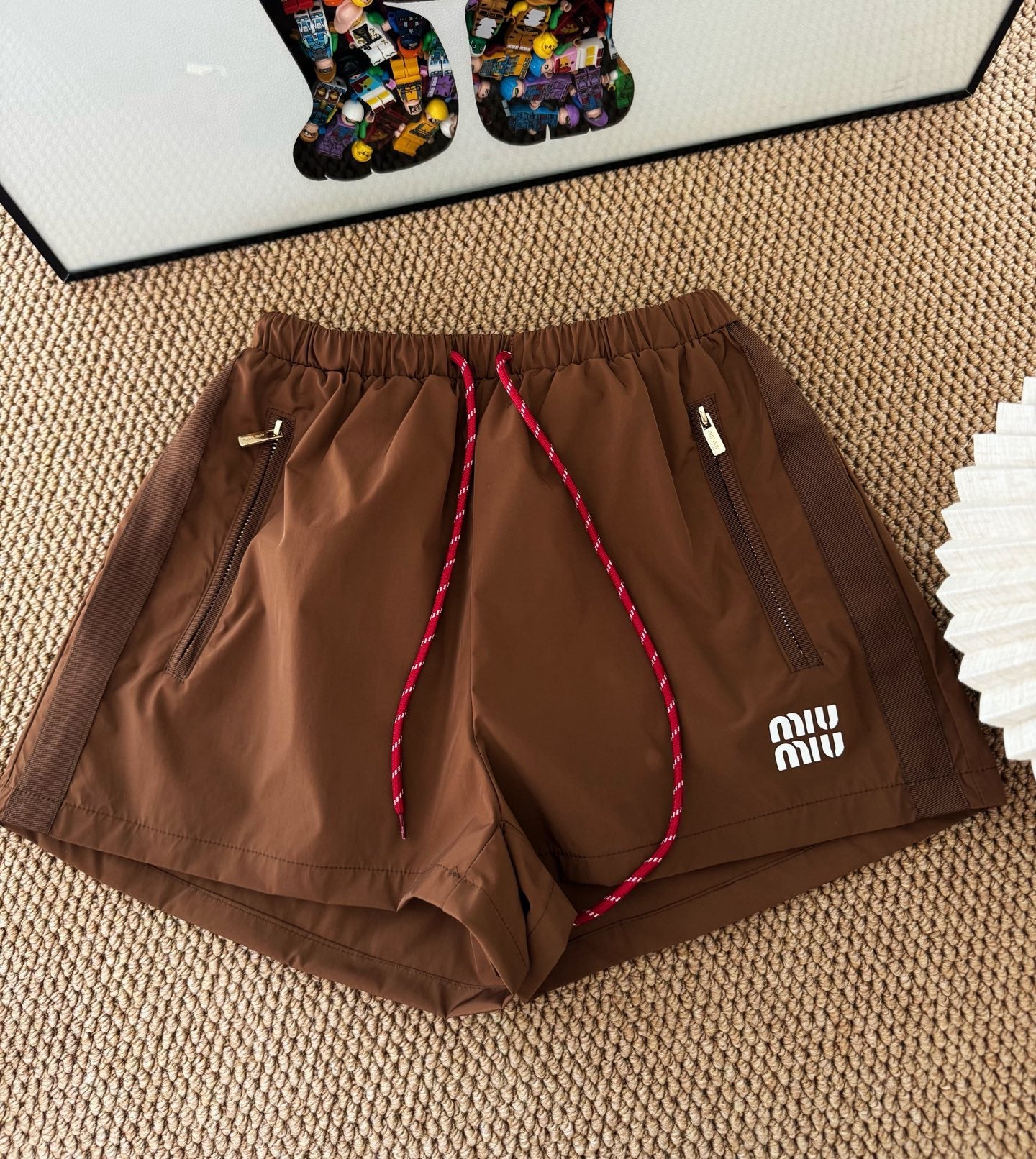 25 new Hazelnut chocolate short sleeved shirt suit