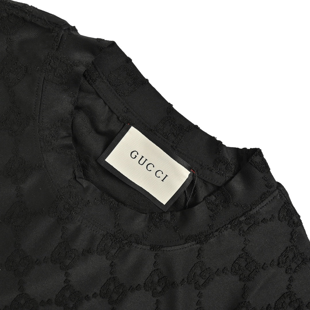 All-over double jacquard short sleeves