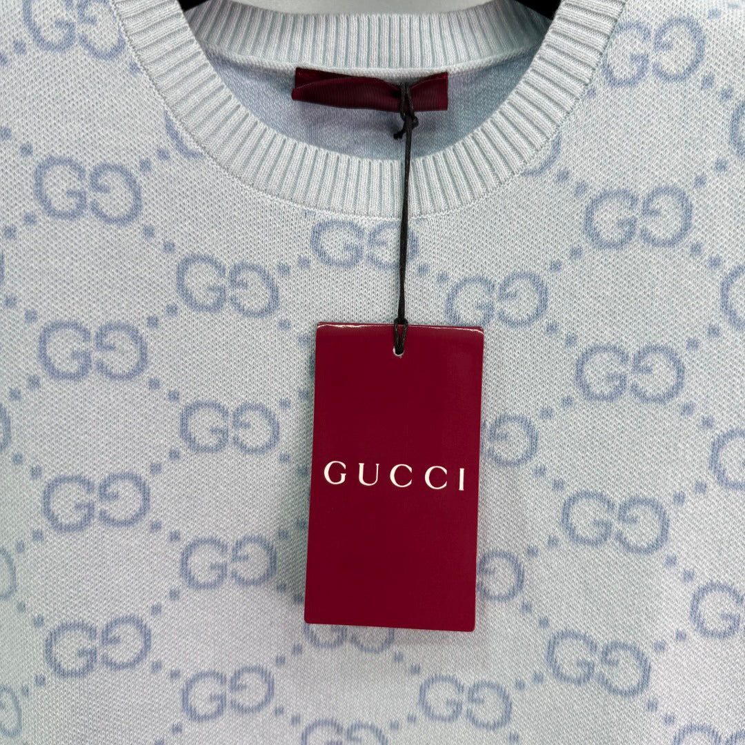 25 Spring and summer new knitted round neck undershirt