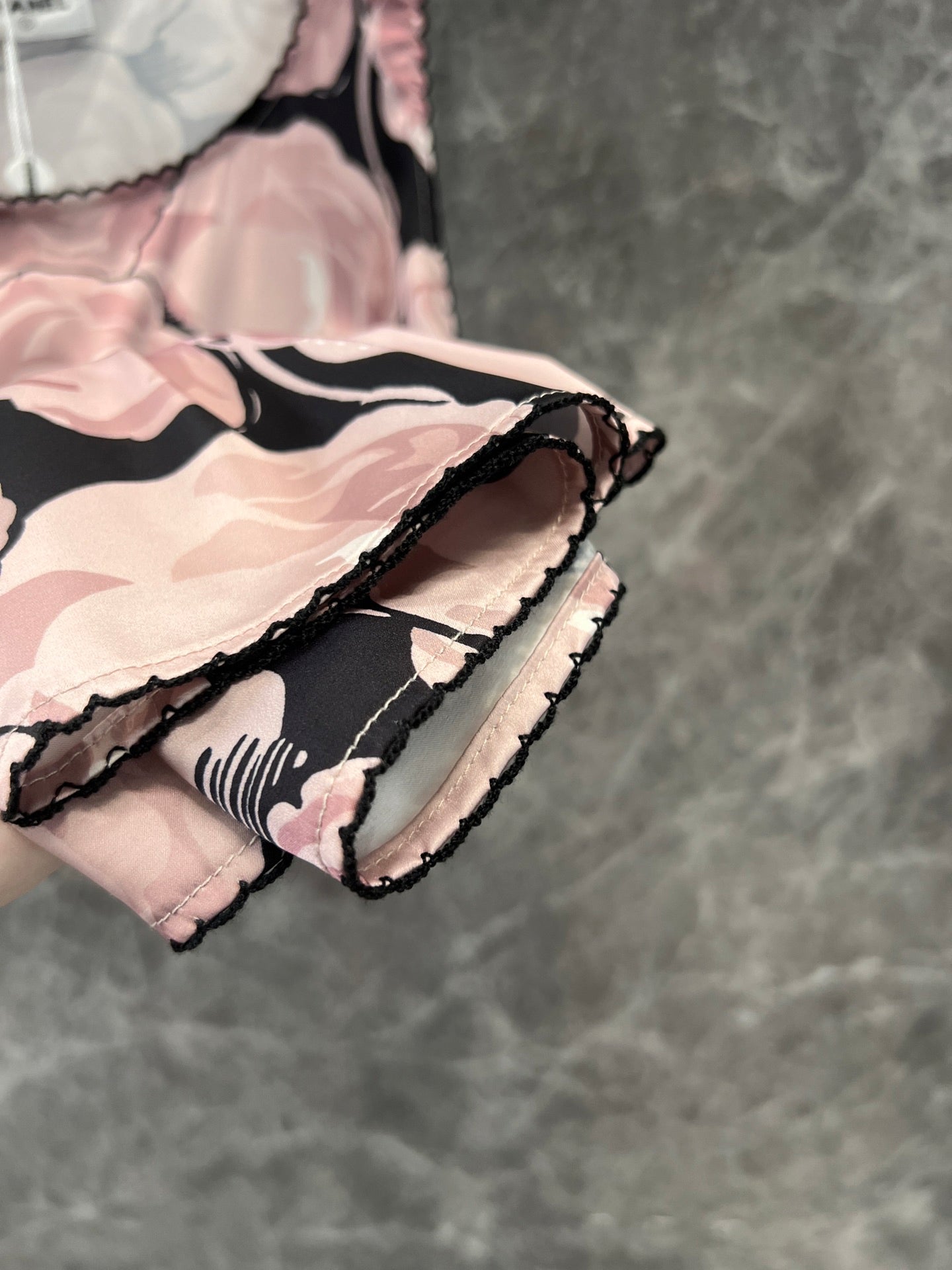 25 Medium Vintage Collection Black Pink Camellia Flower Print
