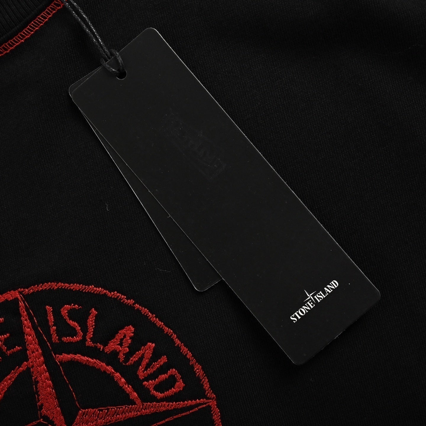 25ss Black and red badge embroidered short sleeves