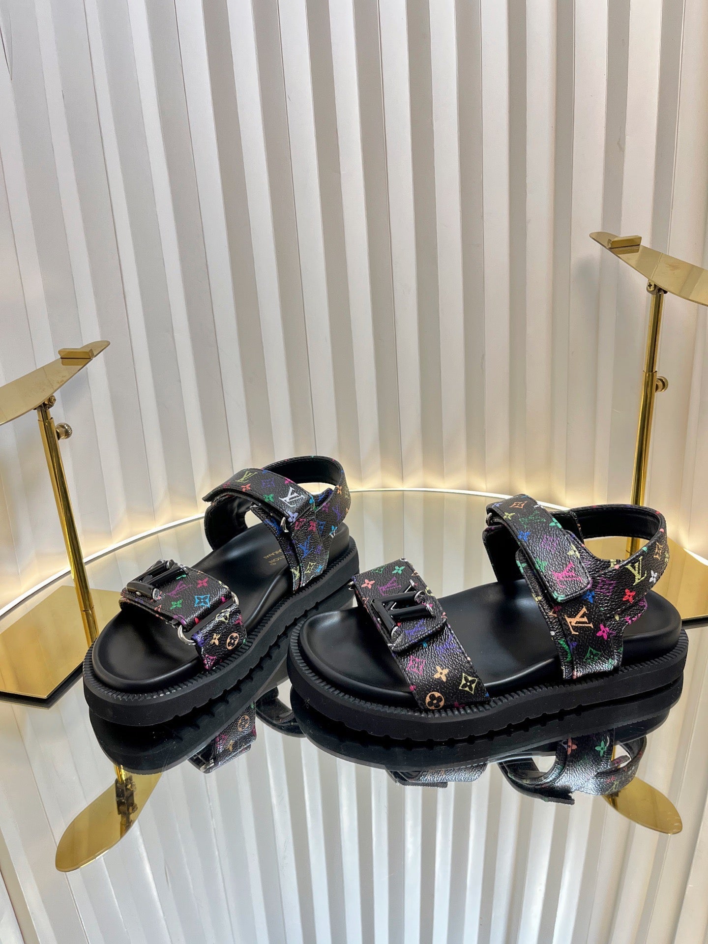 slippers