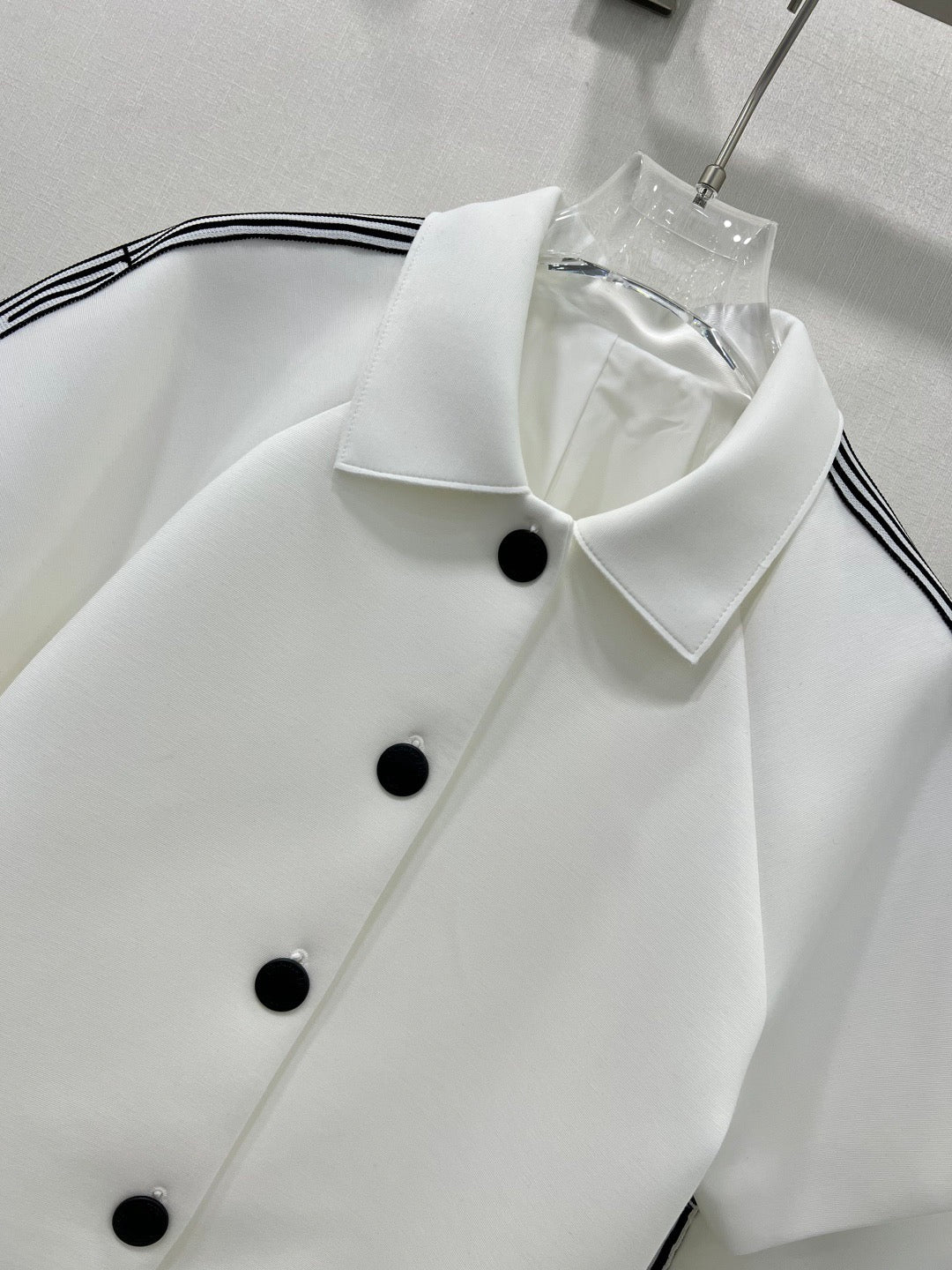 25 New Arrival: Short-Sleeve Two-Piece Skirt Set