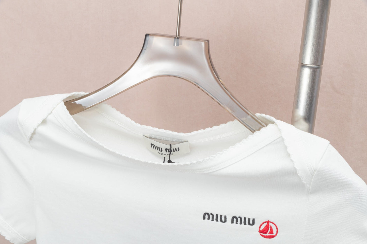 Minimalist Off-Shoulder Tee with Ribbed Trim
