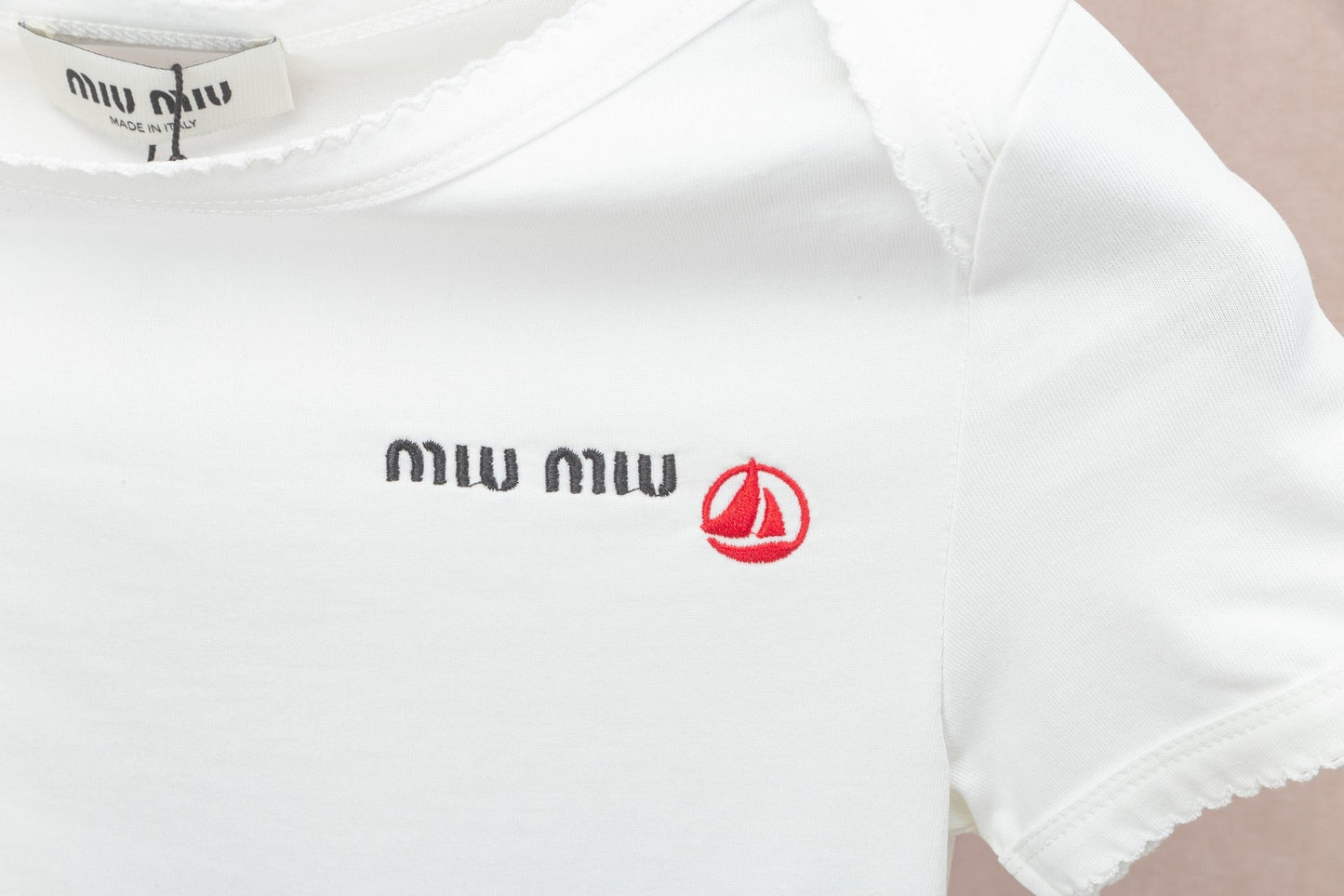 Minimalist Off-Shoulder Tee with Ribbed Trim