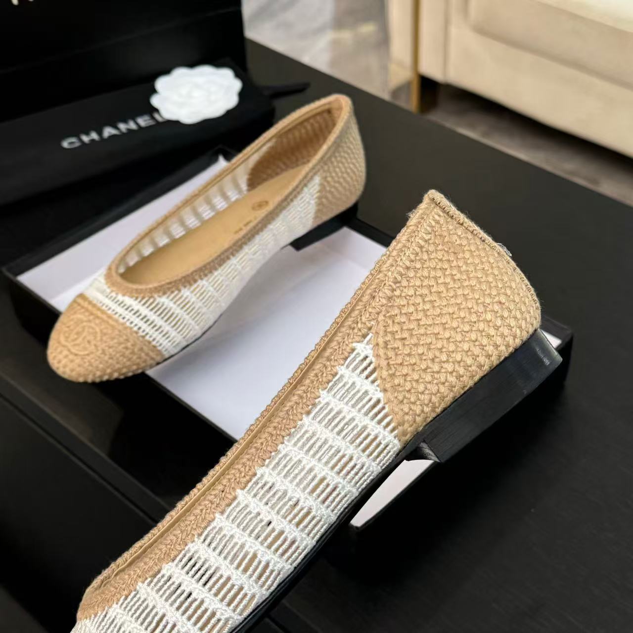 2025 ballet flat beige white raffia