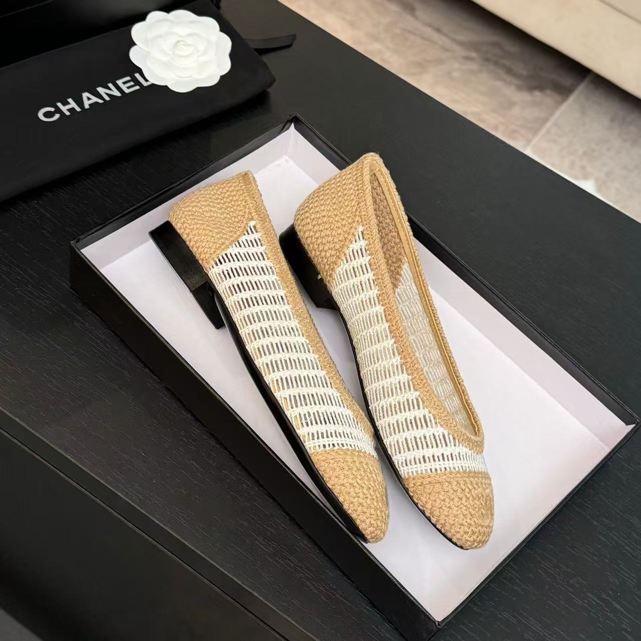 2025 ballet flat beige white raffia
