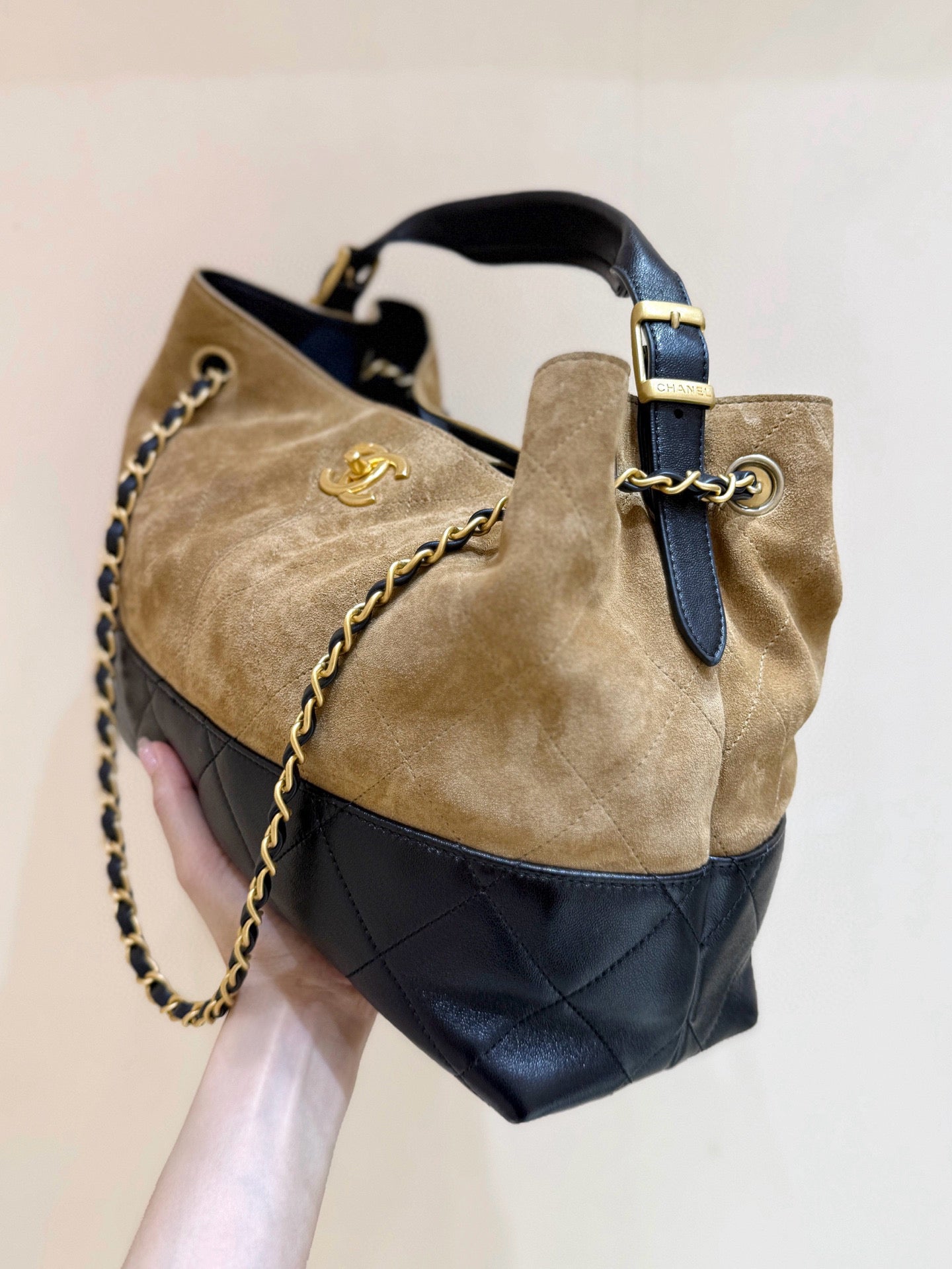 25A Shopping And Bowling Hobo Bags 36cm Brown Suede Black Lambskin