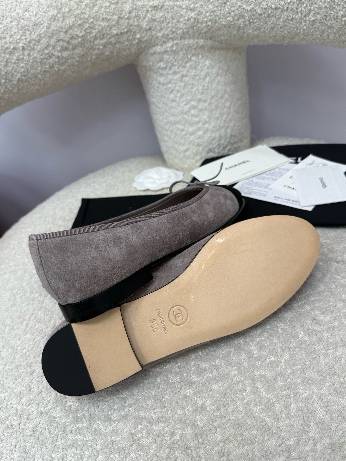 25A Ballet Flat Dark Grey Black Suede