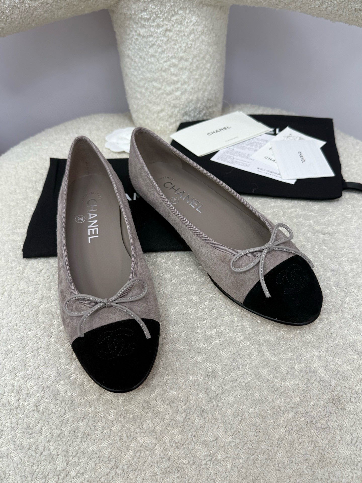 25A Ballet Flat Dark Grey Black Suede