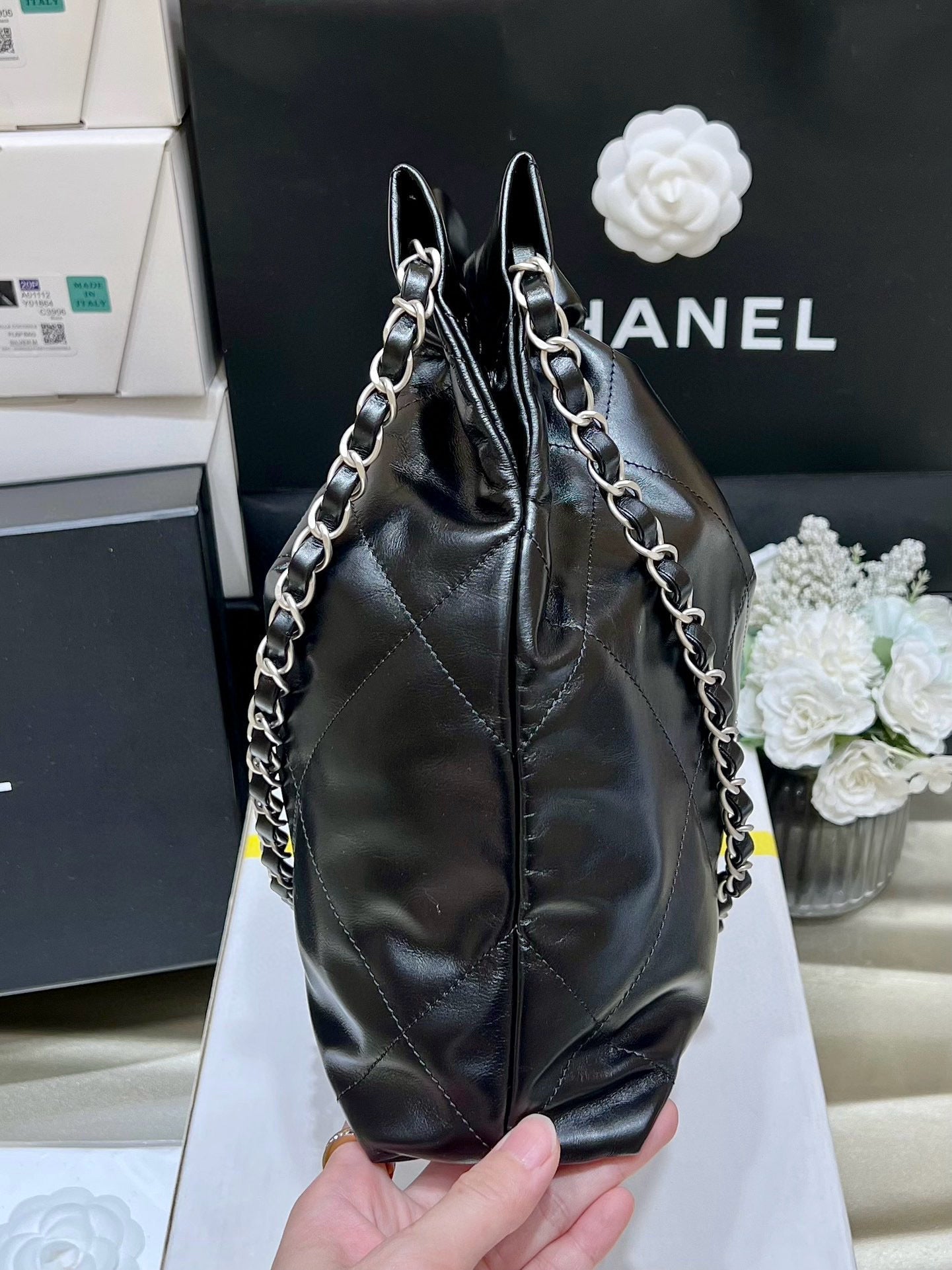 HOBO BAG 22 BLACK LAMBSKIN SILVER HARDWARE BEST VERSION
