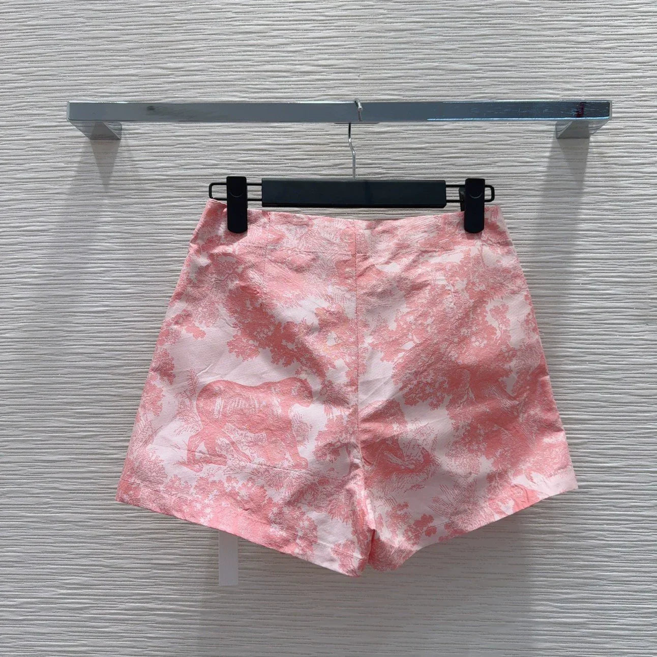 D 25 New Printed Button Down Dress Pants