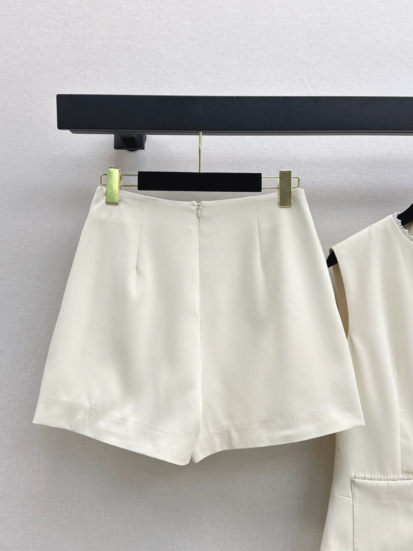 25 spring and summer new suit cubic waisted vest + shorts