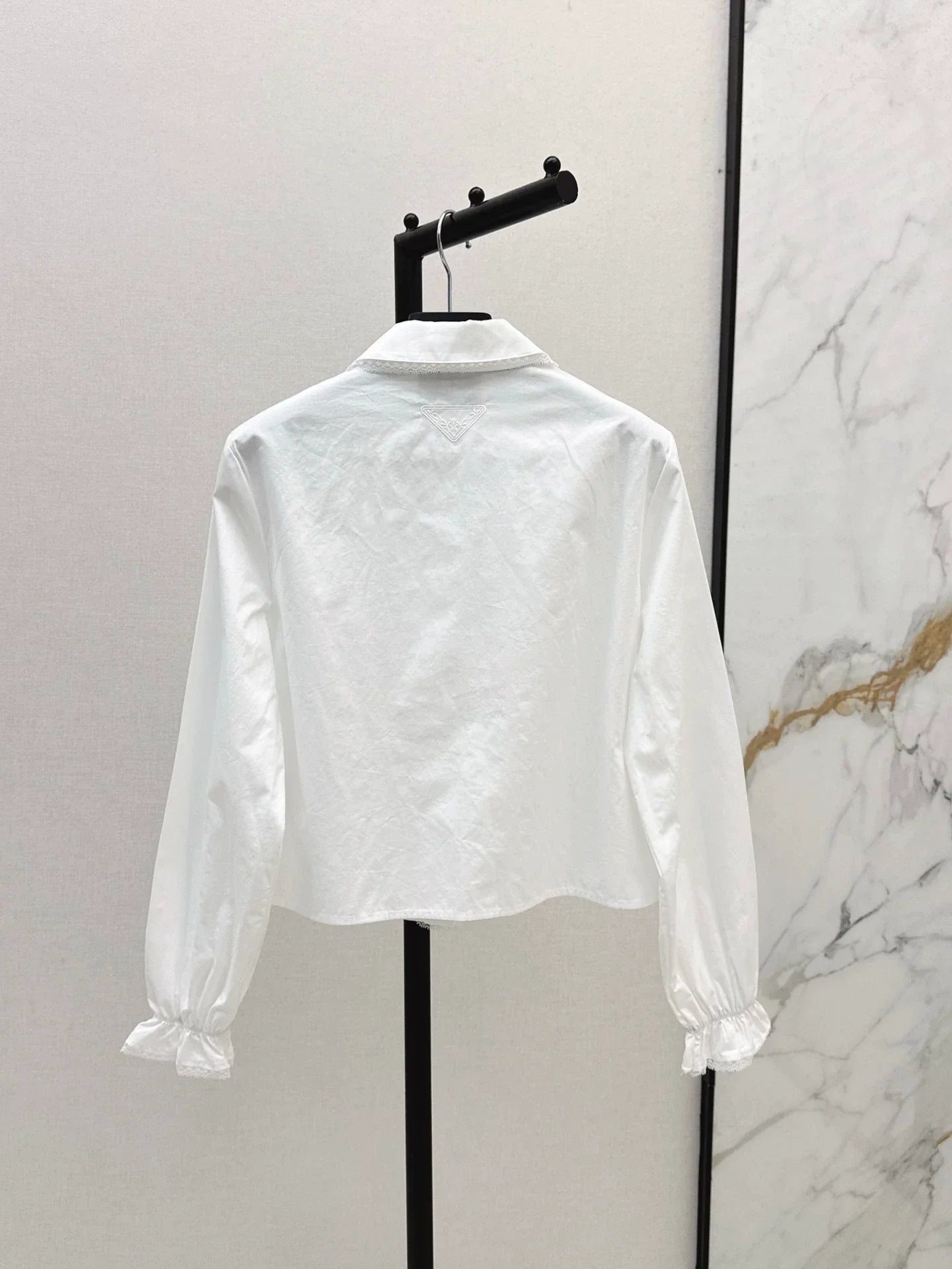 P 25 spring and summer new lace lace long sleeve shirt