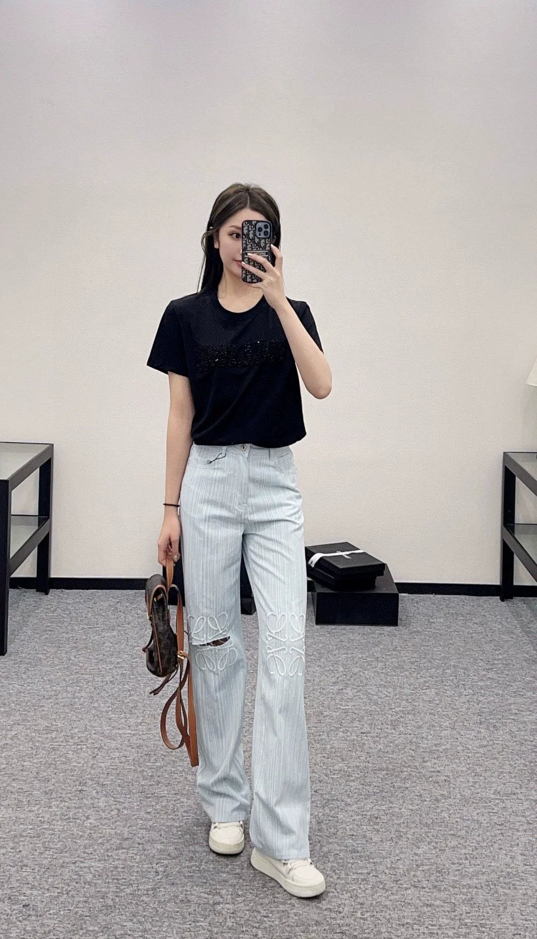 25 New Wide Leg Striped Embroidered Ripped Jeans