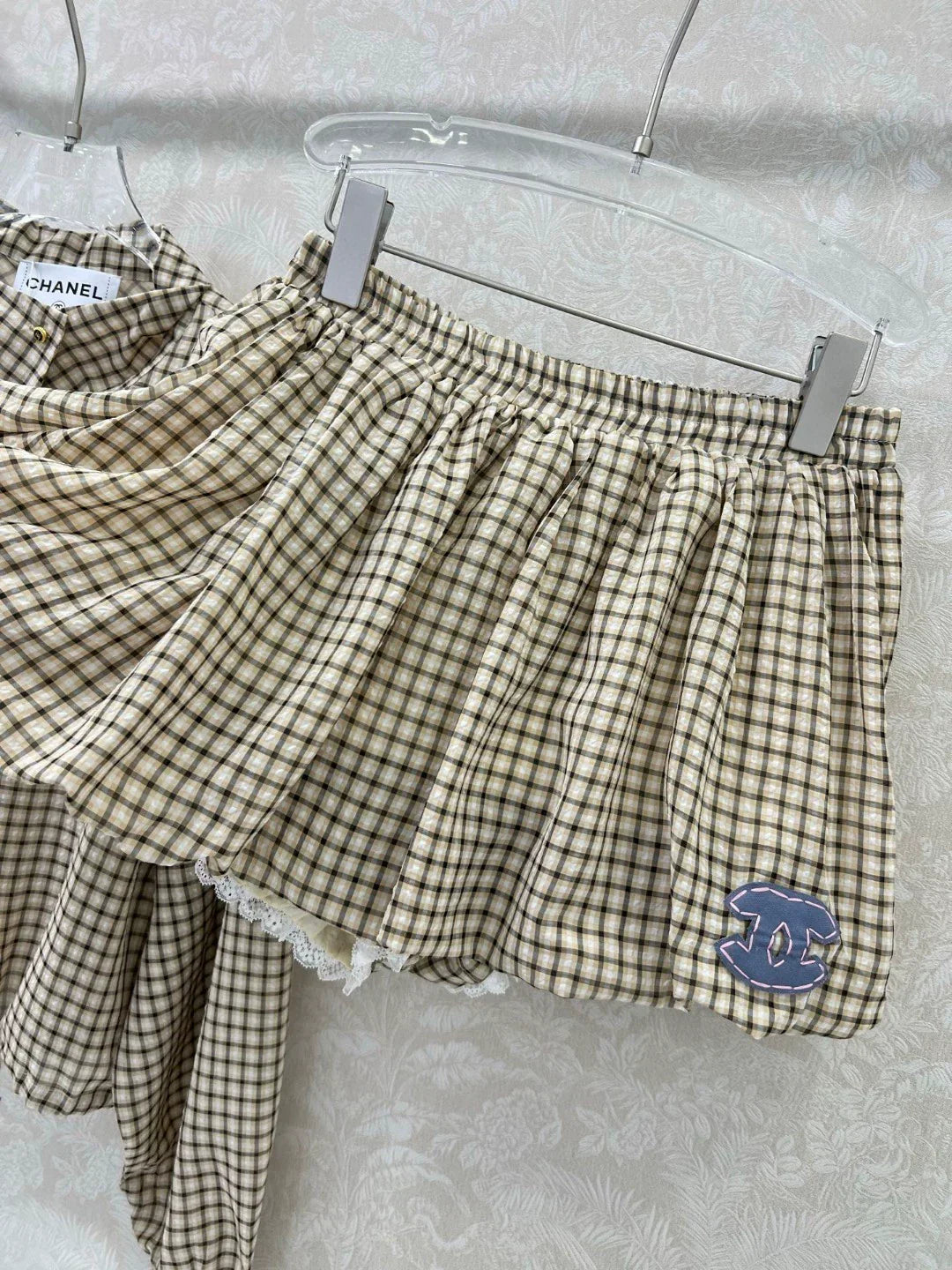 C 25 new vintage fine plaid suit