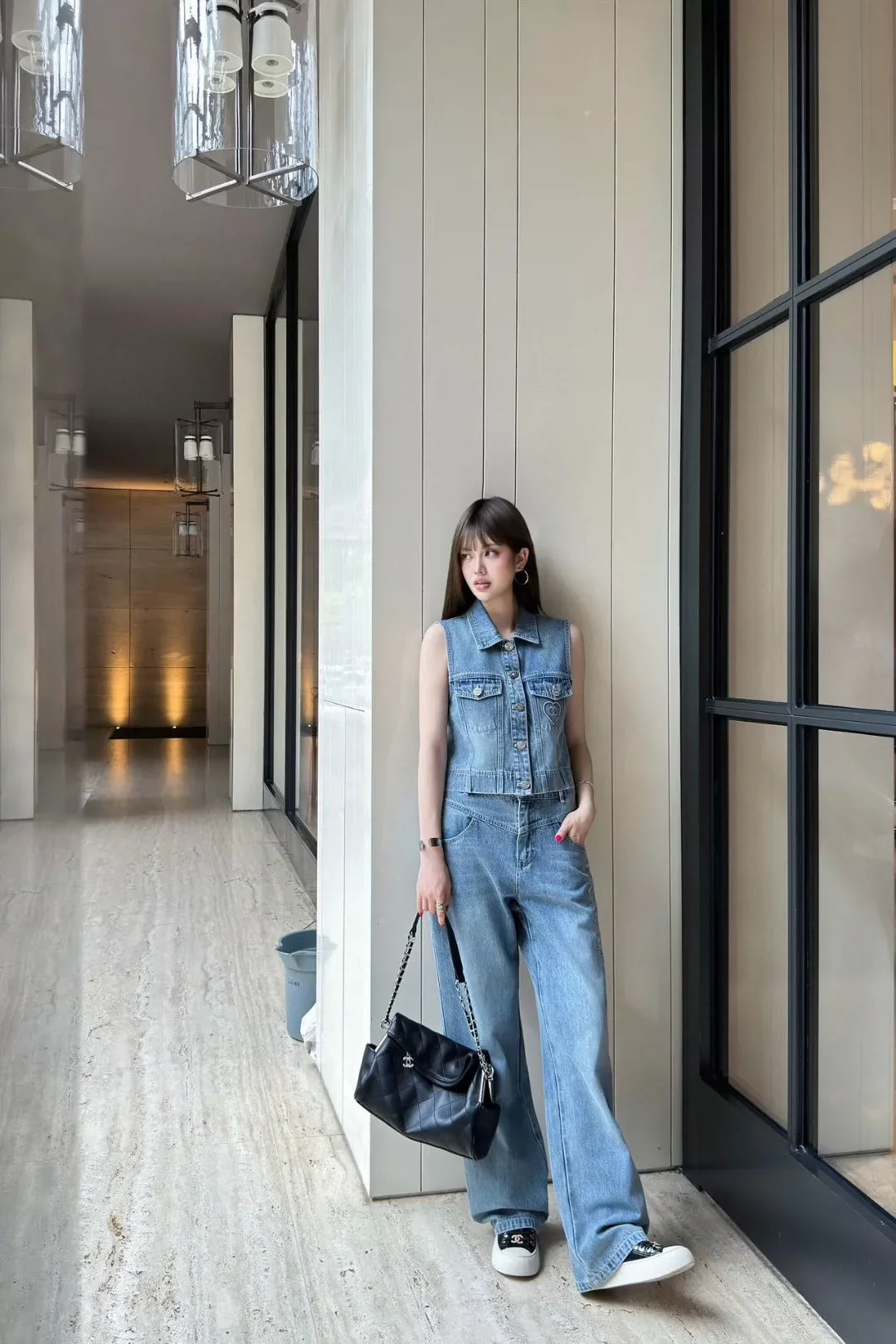 c 25 New Embroidered Denim Trousers