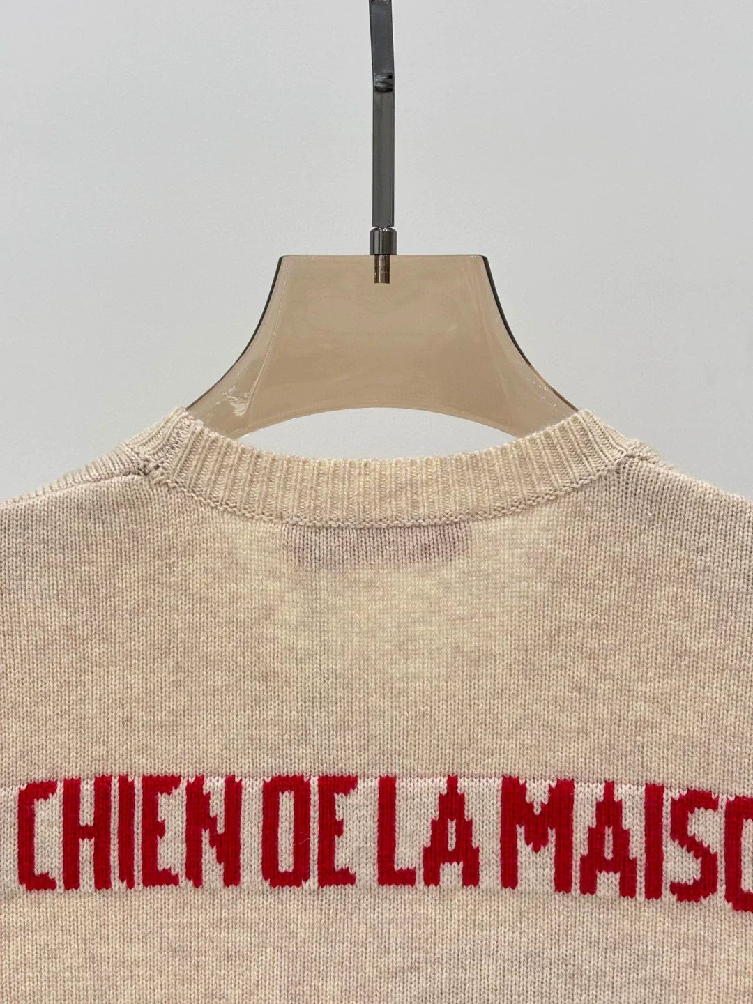 V 25 Early Autumn New Round Neck Contrast Animal Pattern Knitted Long Sleeve