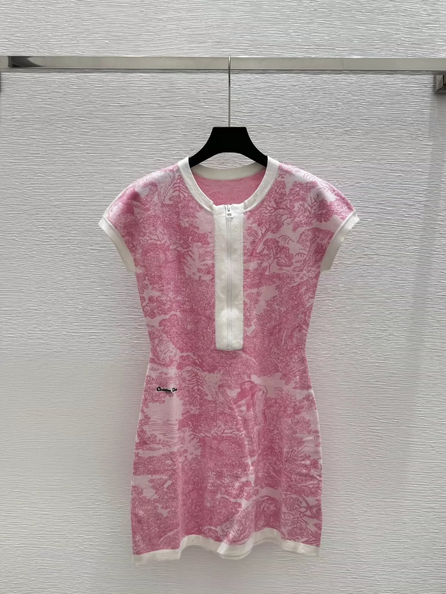 D 25 New jungle animal jacquard knit dress