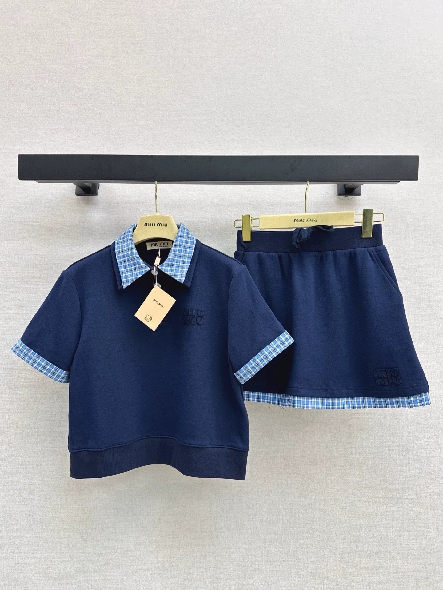 M 25 Spring/Summer New Age-Defying Wearable Sets