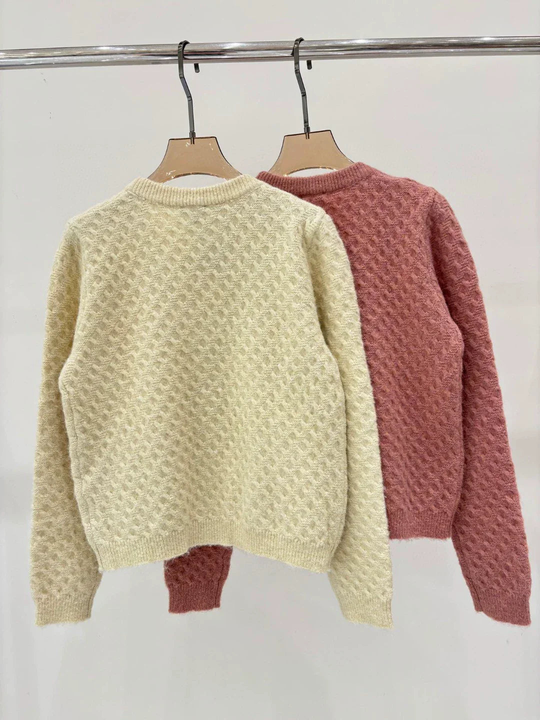 C 25 Spring and Summer new V-neck letter logo white intarsia button knitted cardigan