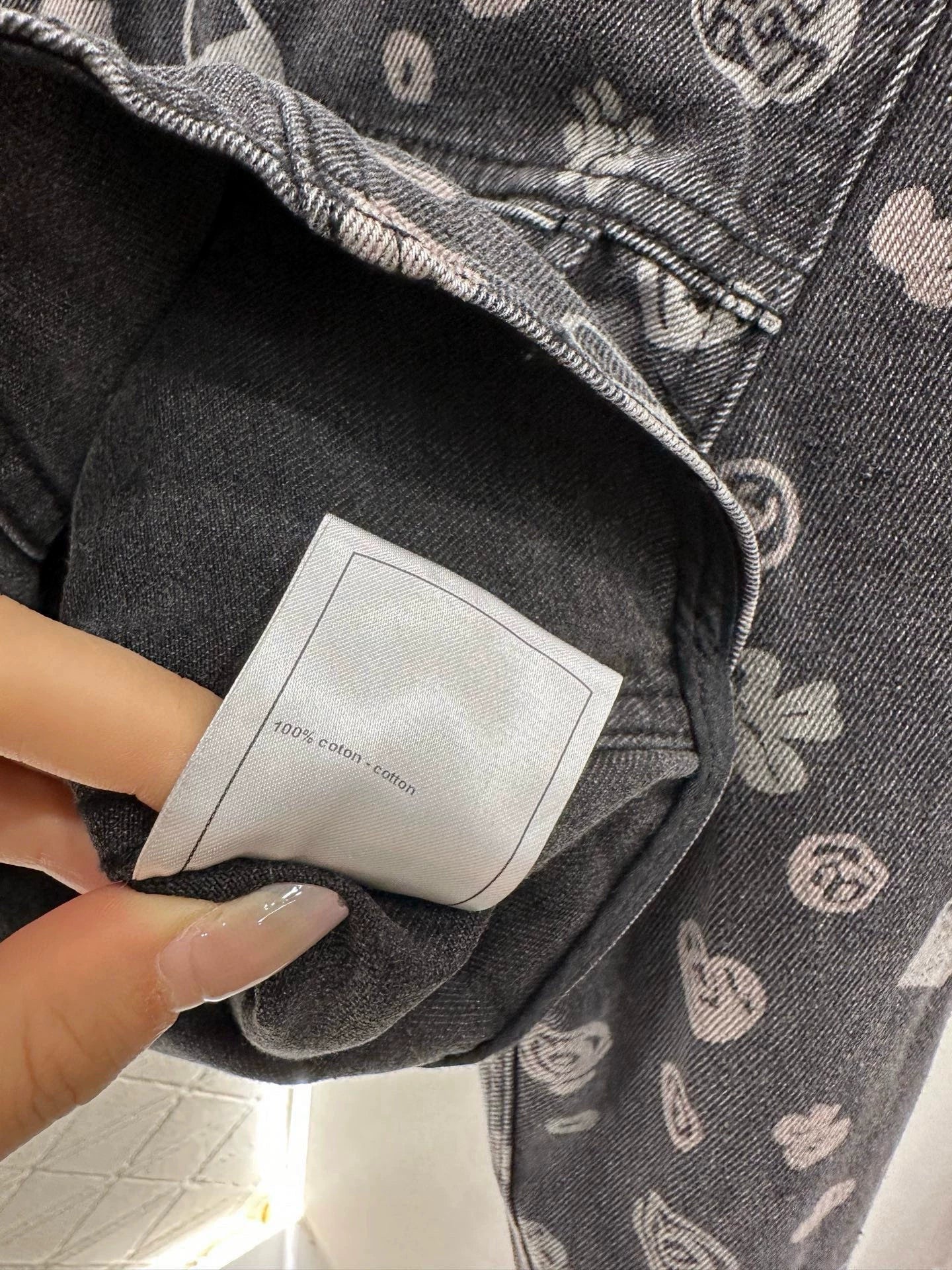 C 25 Laser printed denim shorts