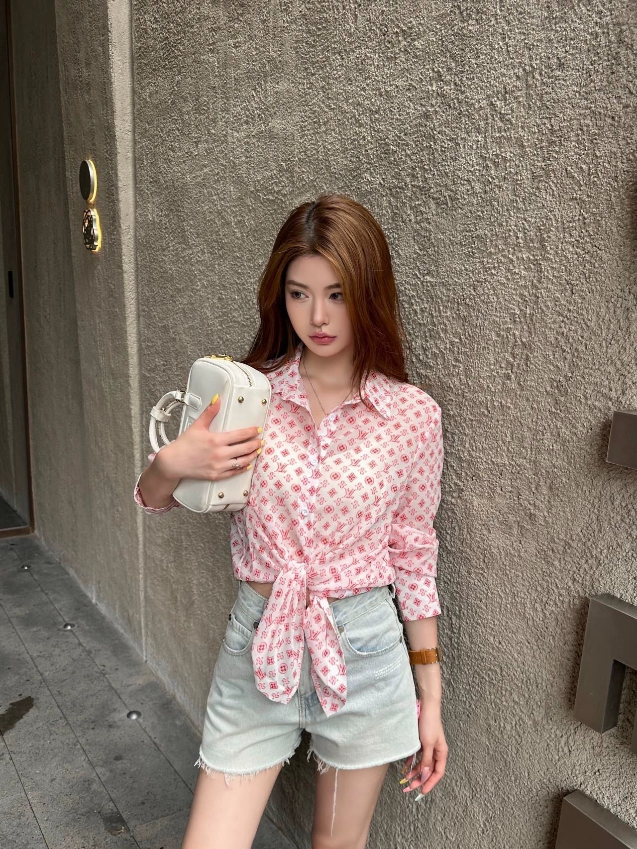 L 25 Printed Silhouette Shirt(Blue pink)
